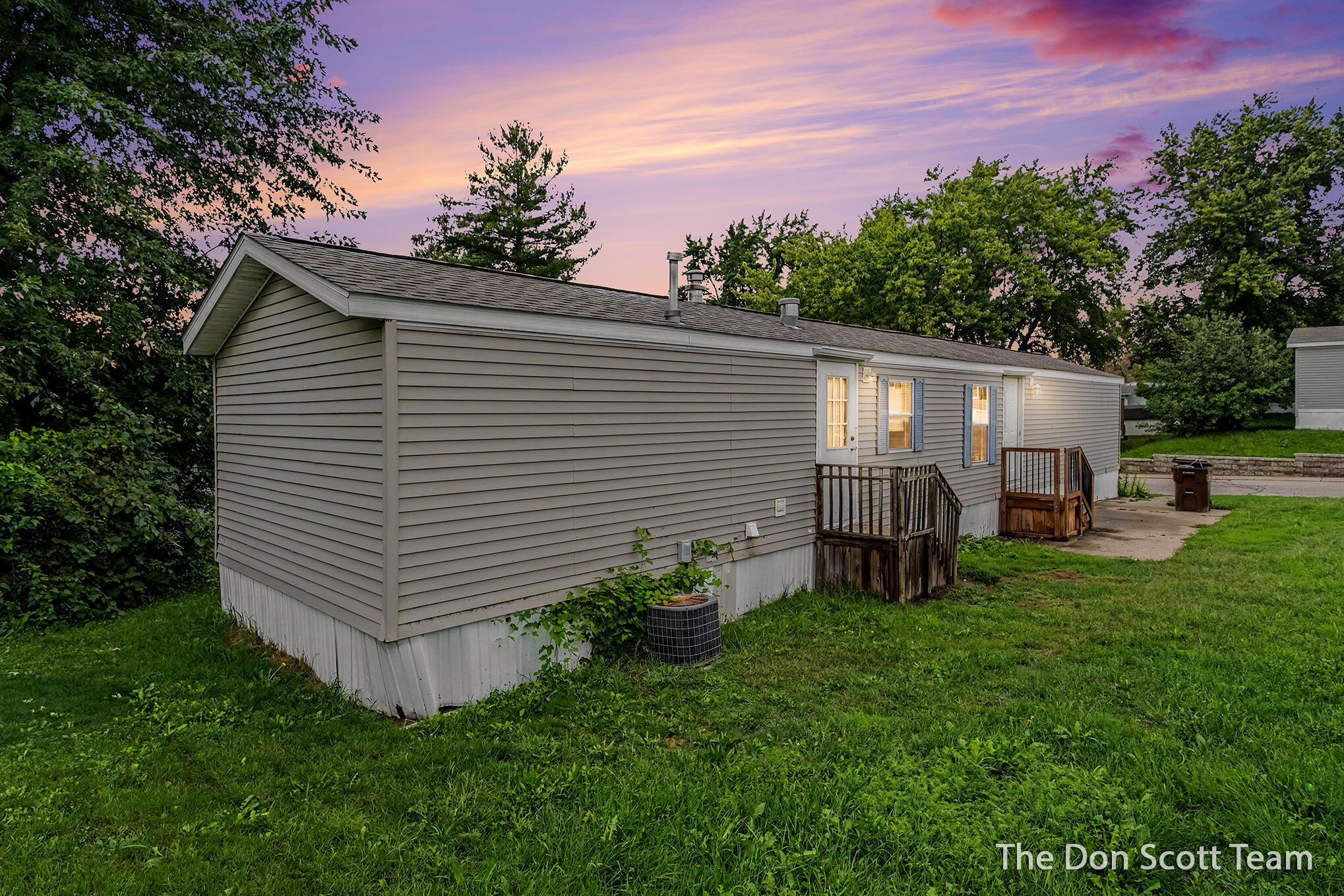 3662 Mount Blanc Street NW Grand Rapids MI 49544