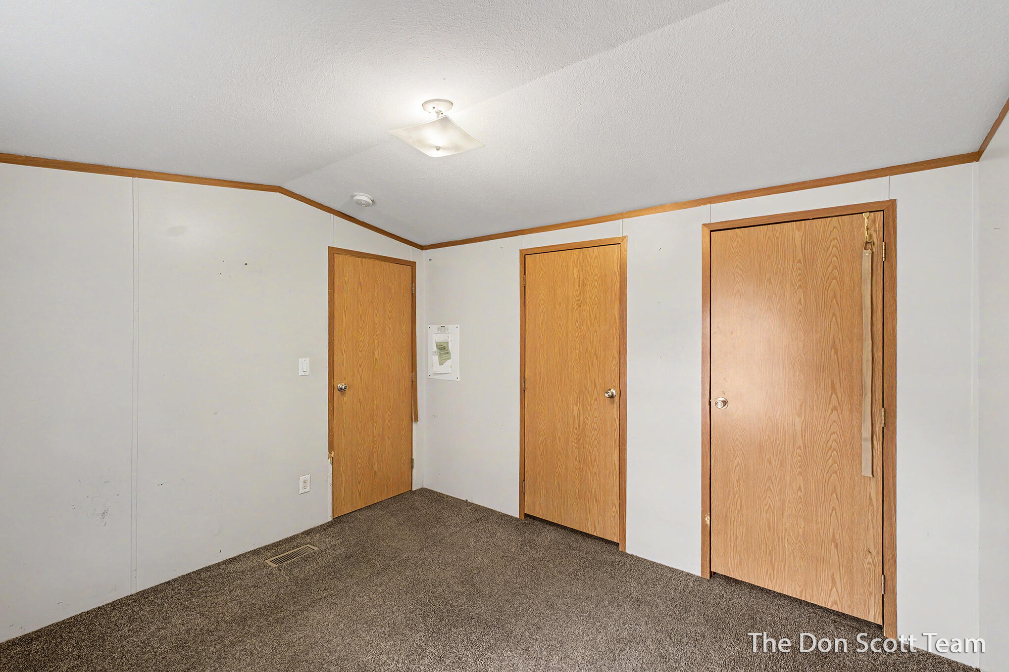3662 Mount Blanc Street NW Grand Rapids MI 49544