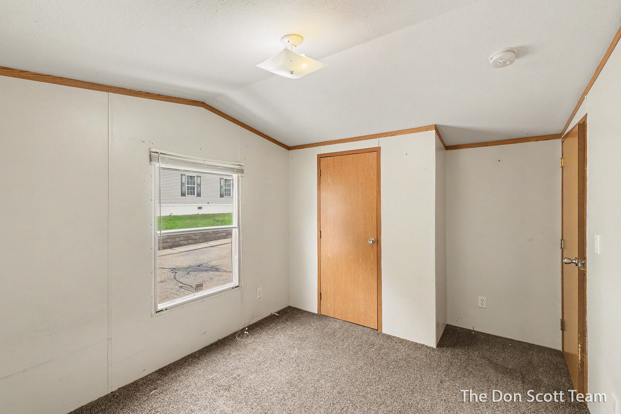 3662 Mount Blanc Street NW Grand Rapids MI 49544