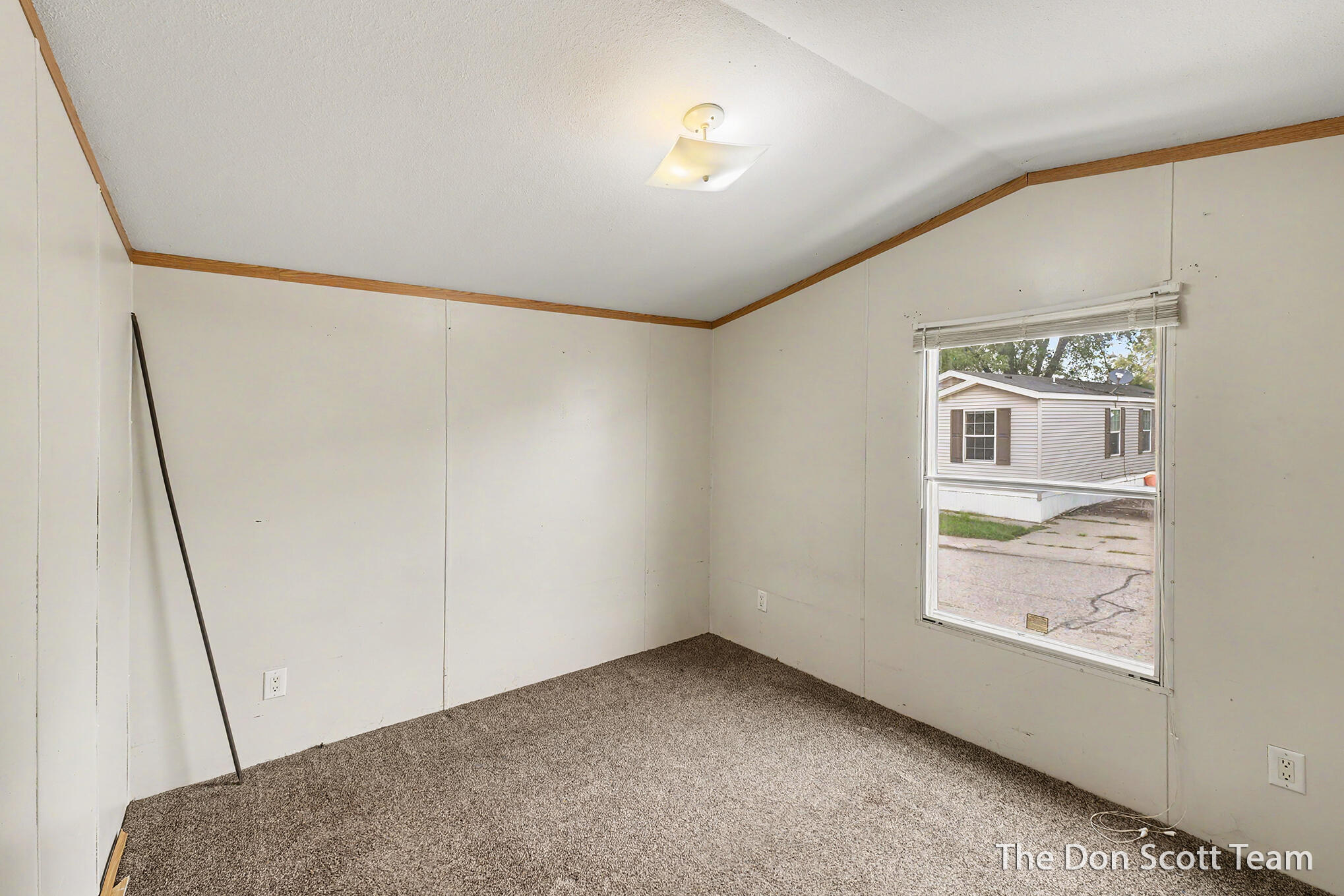 3662 Mount Blanc Street NW Grand Rapids MI 49544