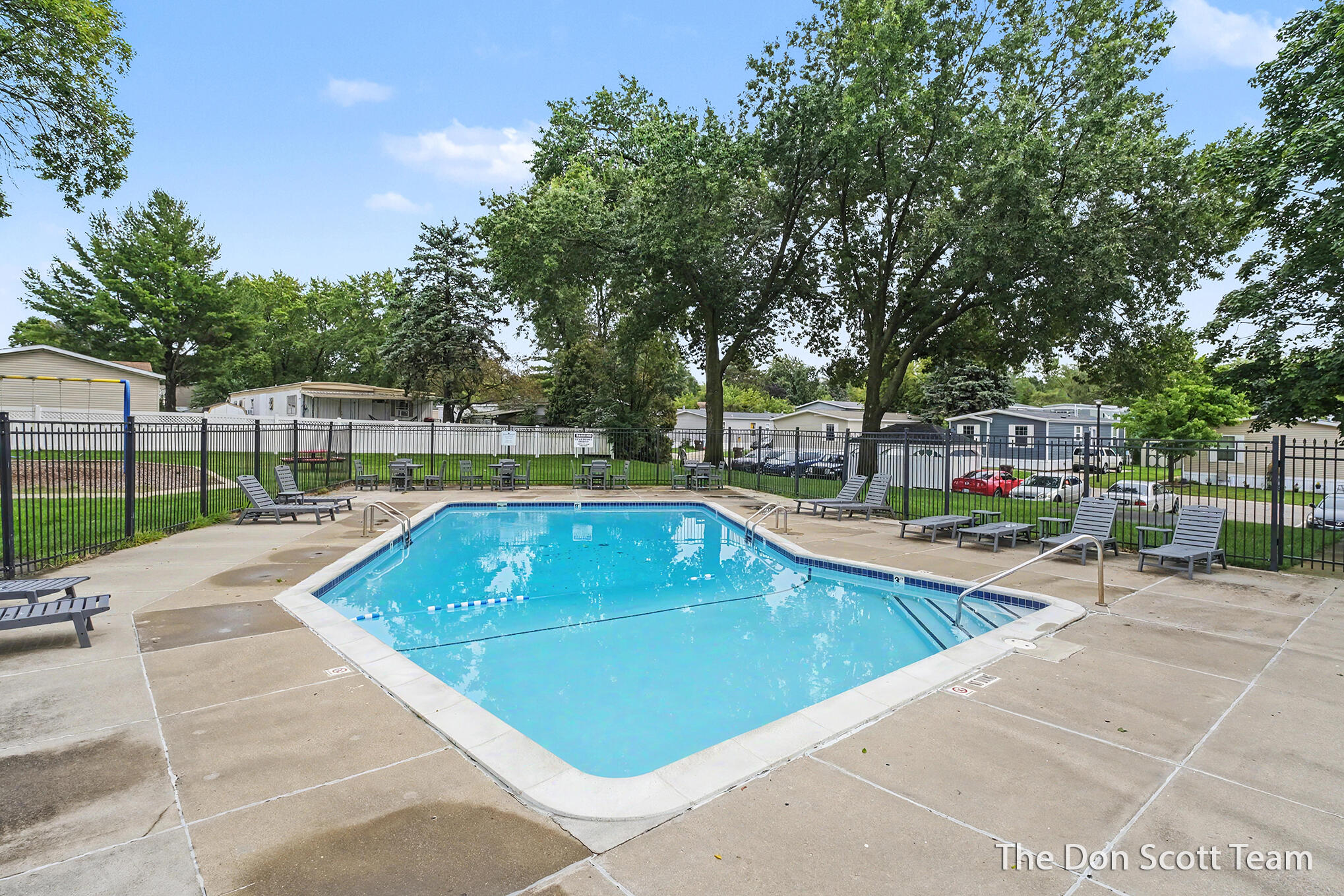 3662 Mount Blanc Street NW Grand Rapids MI 49544