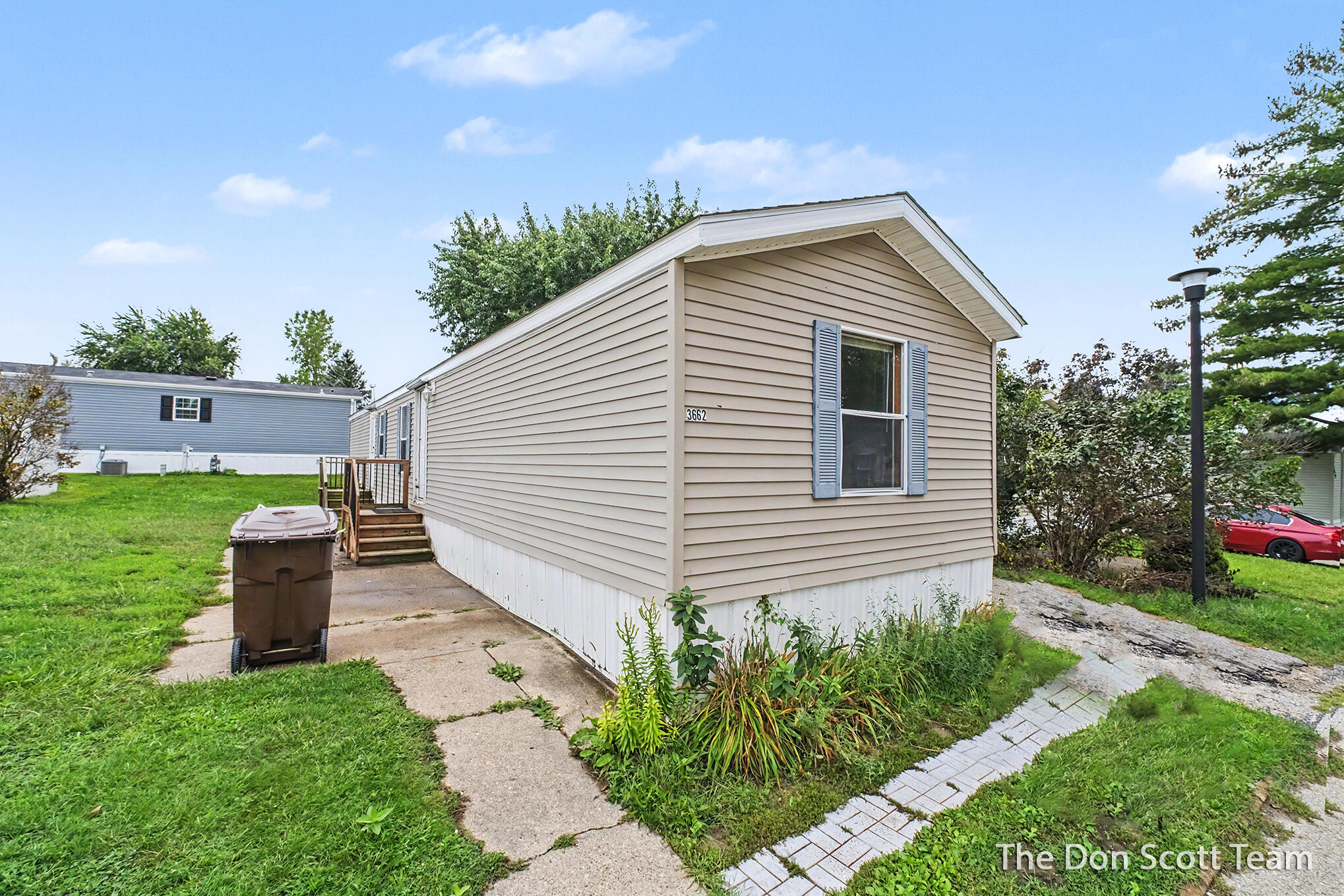 3662 Mount Blanc Street NW Grand Rapids MI 49544