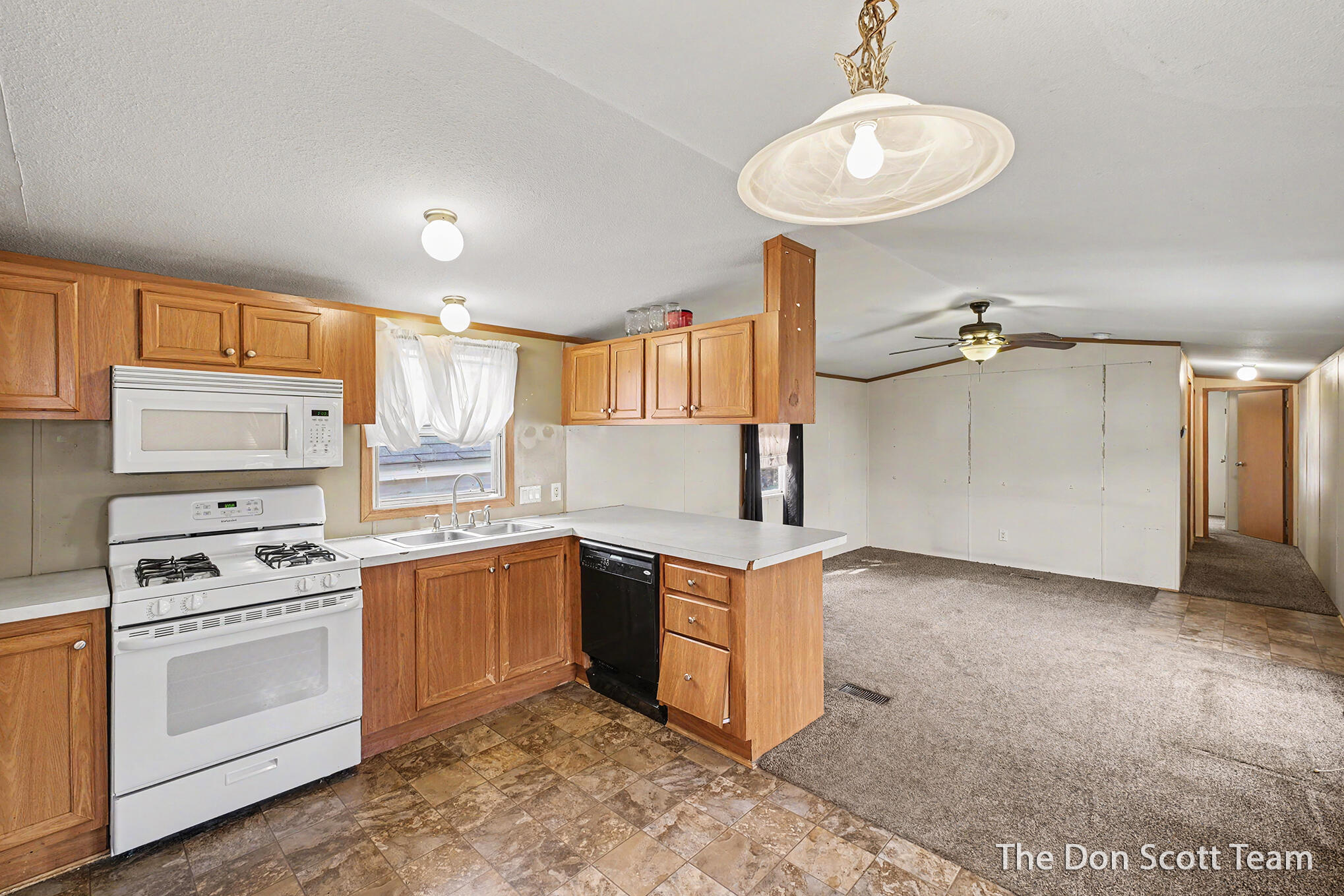 3662 Mount Blanc Street NW Grand Rapids MI 49544