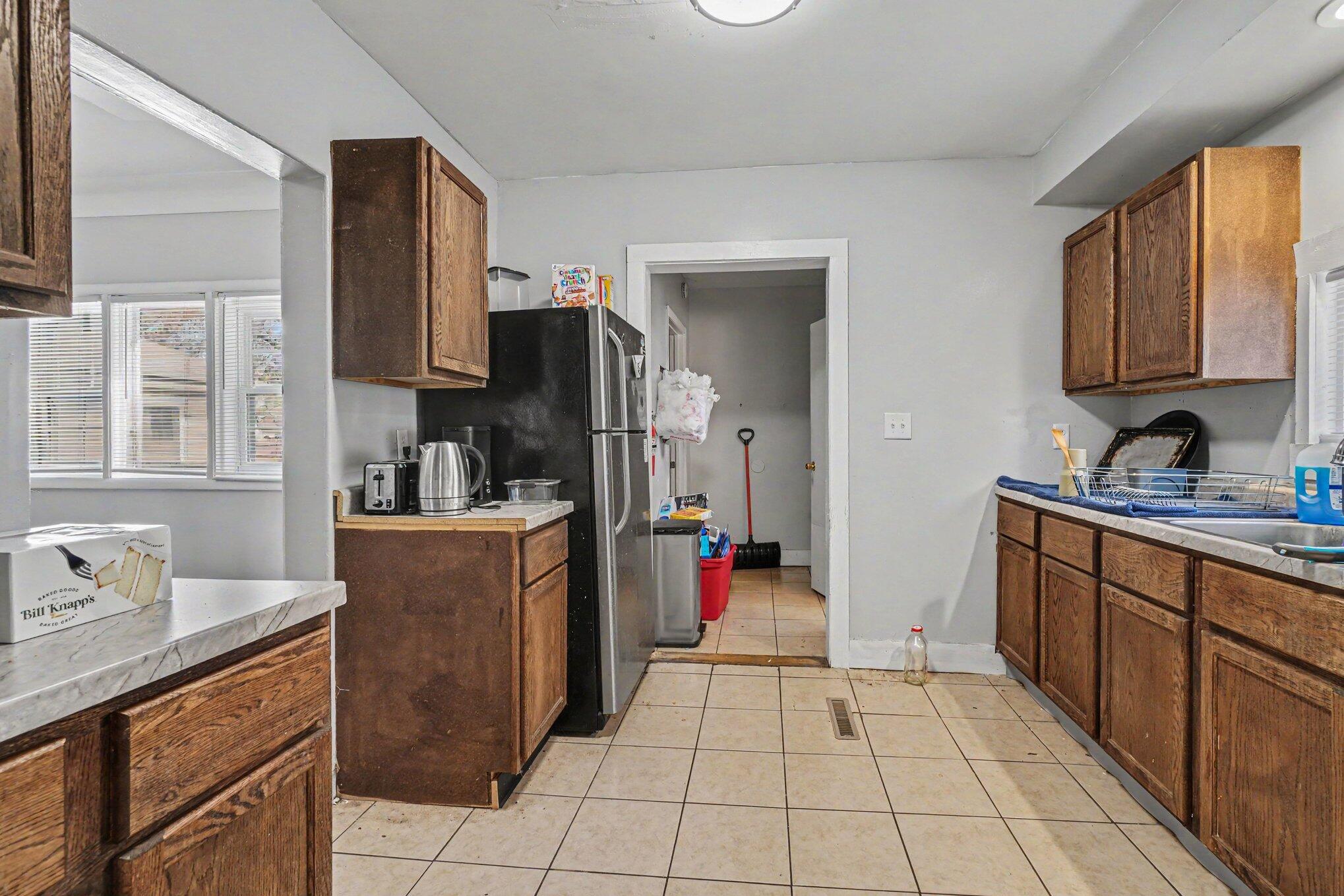 719 Mccourtie Street Kalamazoo MI 49008