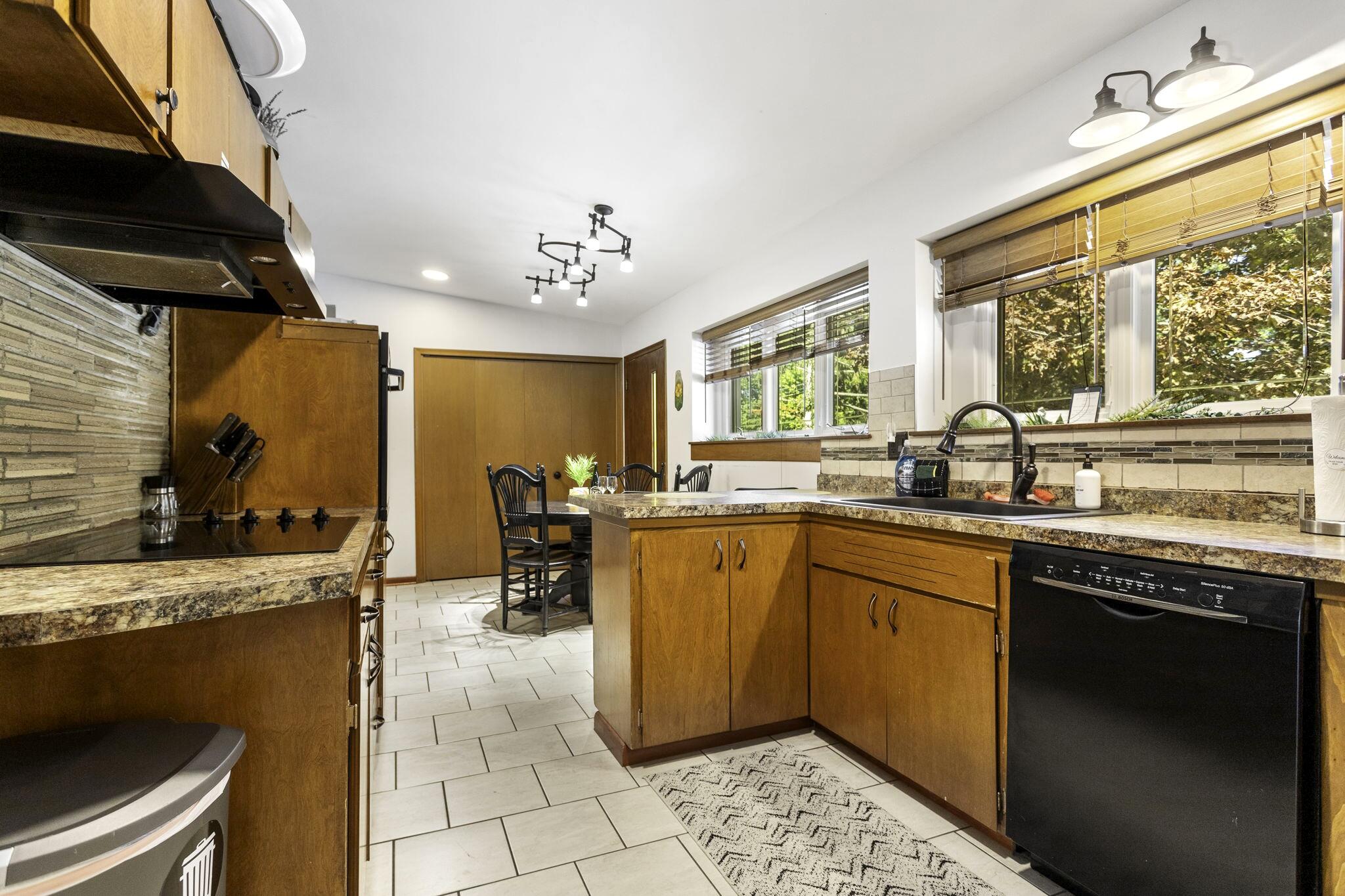 2878 W Bundy Road Coloma MI 49038