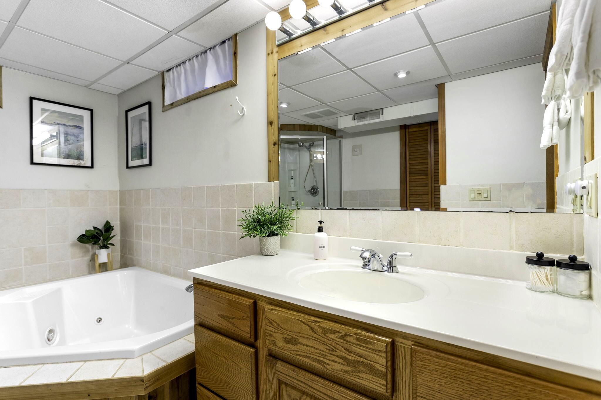 2878 W Bundy Road Coloma MI 49038