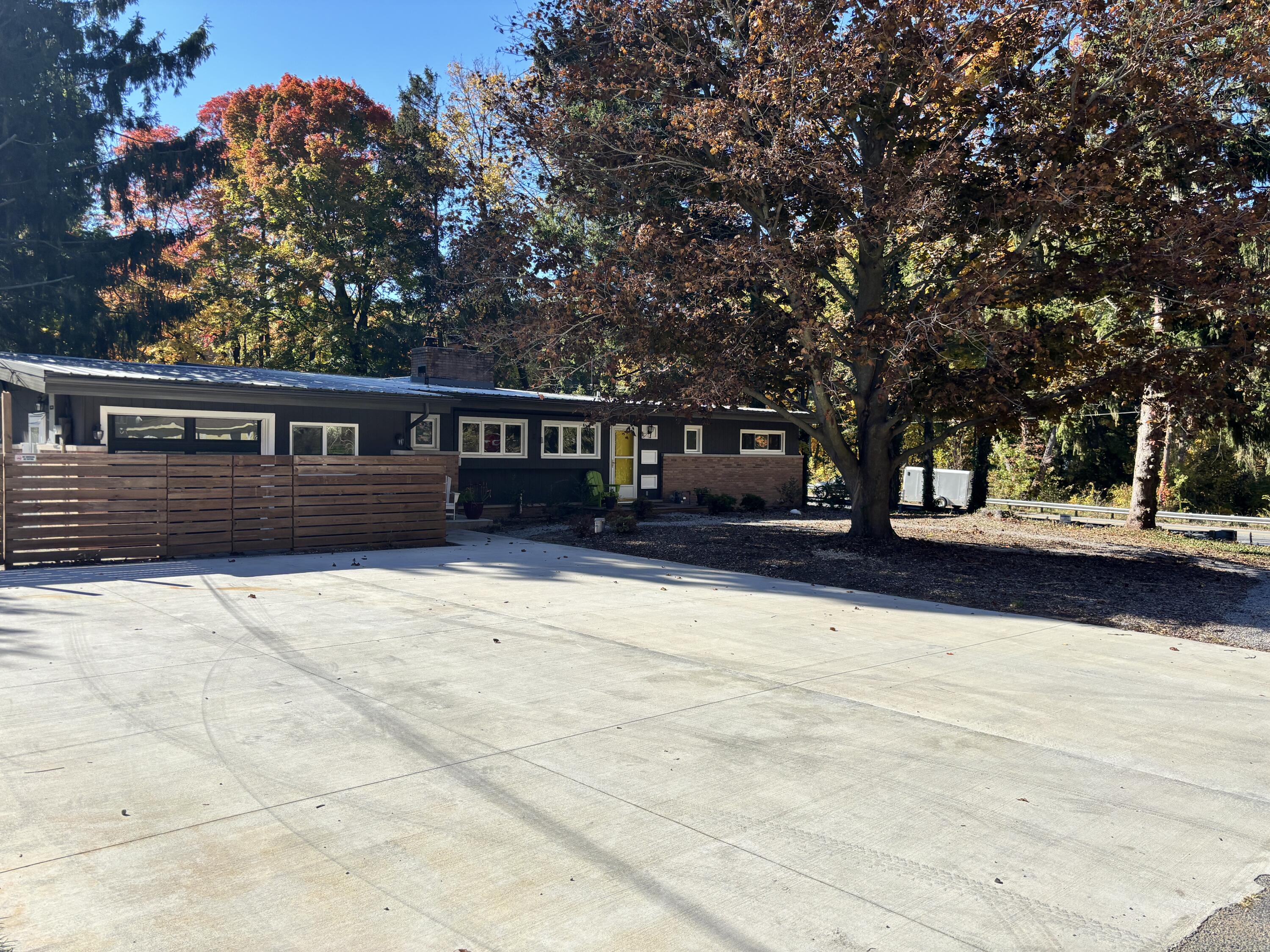 2878 W Bundy Road Coloma MI 49038