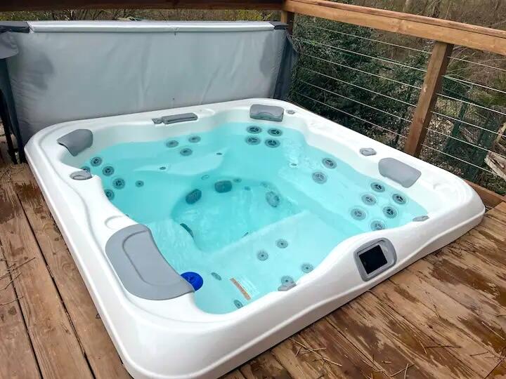 2878 W Bundy Road Coloma MI 49038