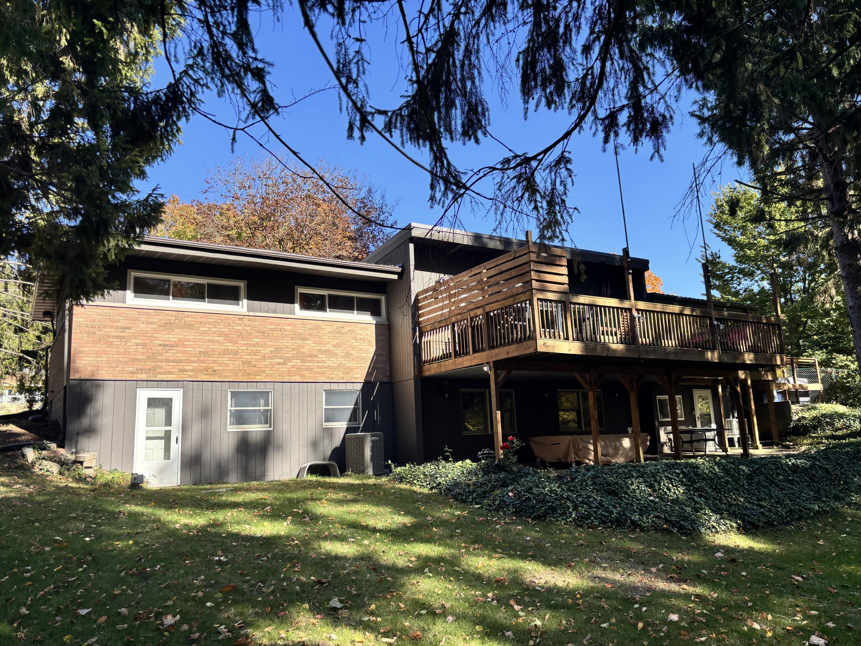 2878 W Bundy Road Coloma MI 49038