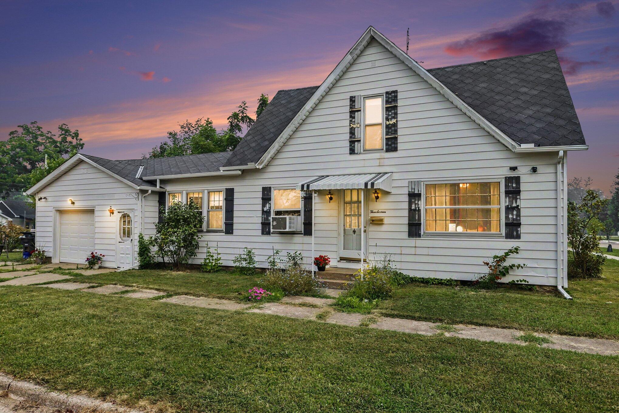 316 Magnolia Street Three Oaks MI 49128