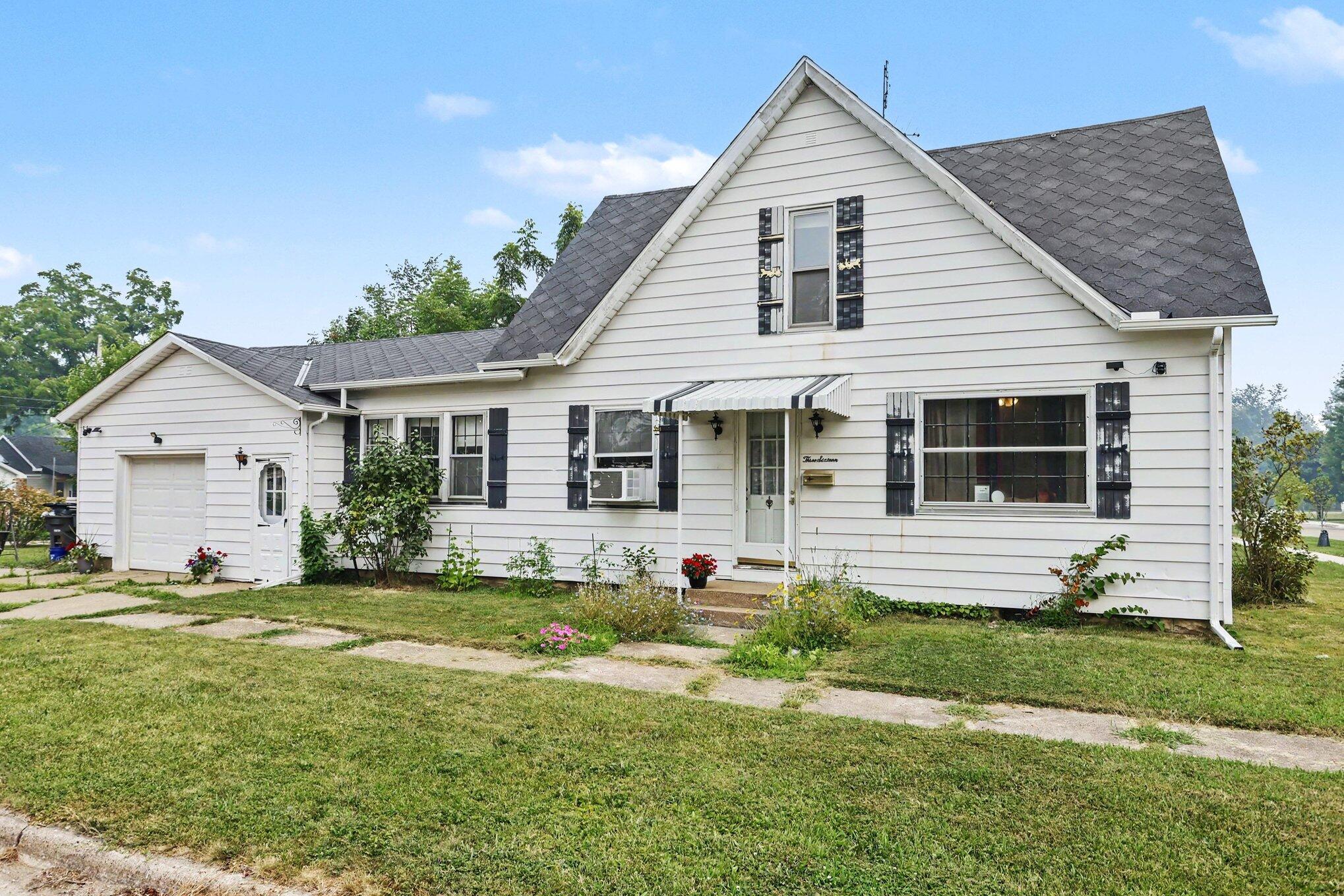 316 Magnolia Street Three Oaks MI 49128