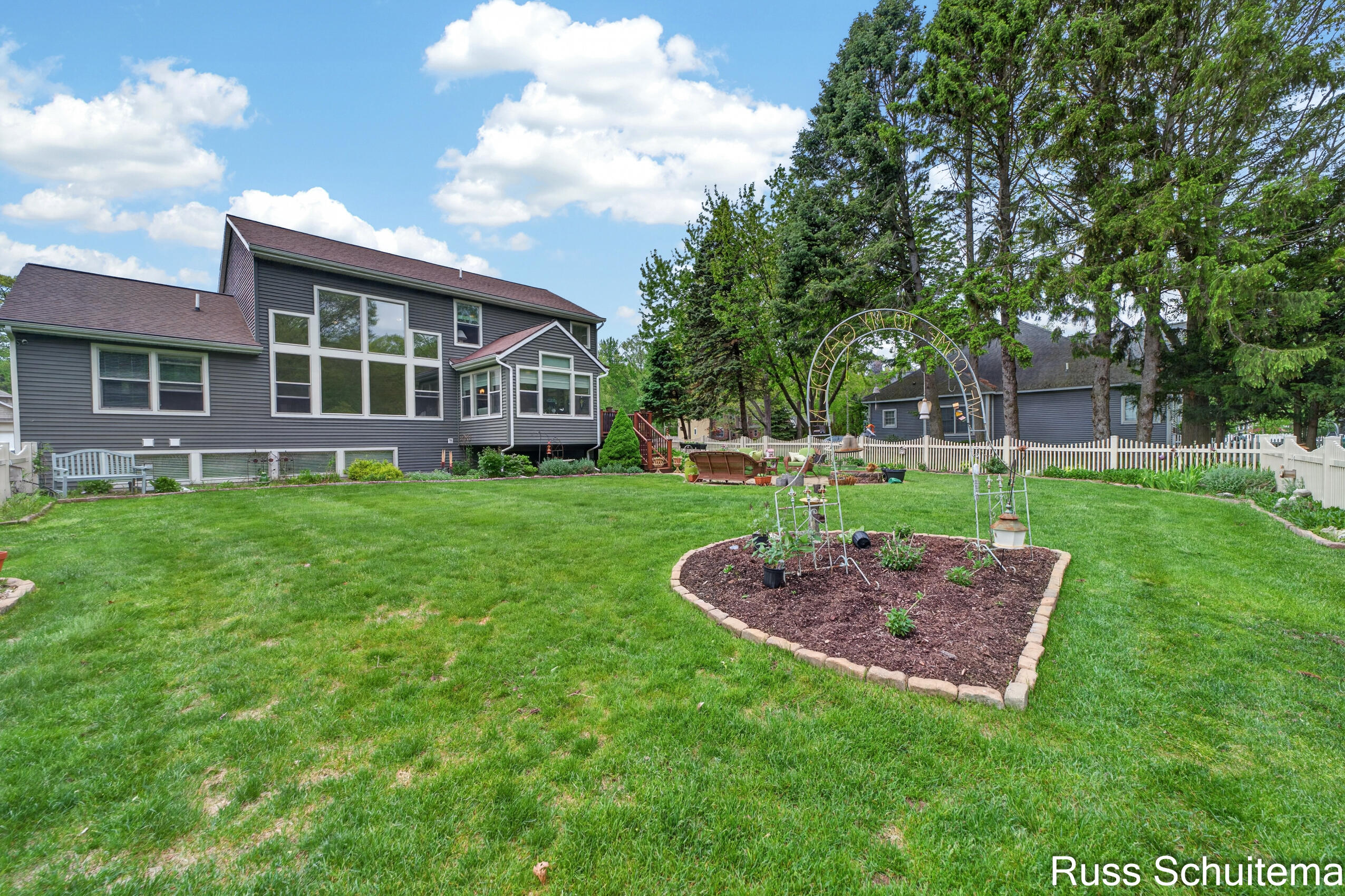 3924 Harbor Breeze Drive Muskegon MI 49441