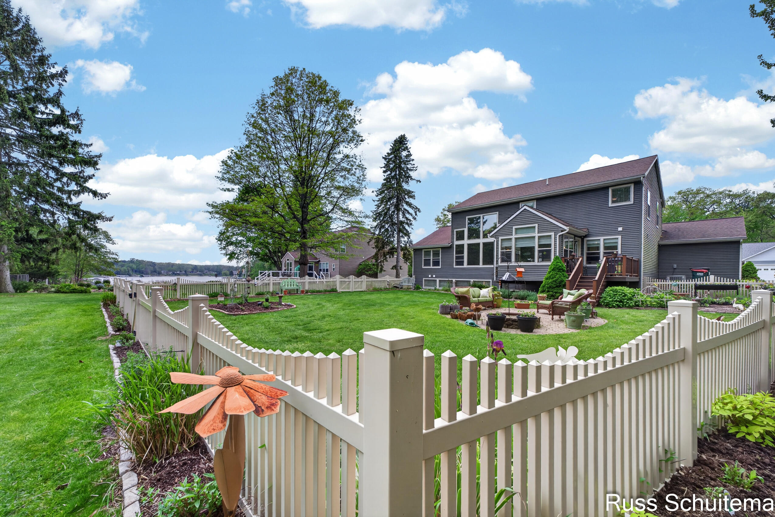3924 Harbor Breeze Drive Muskegon MI 49441