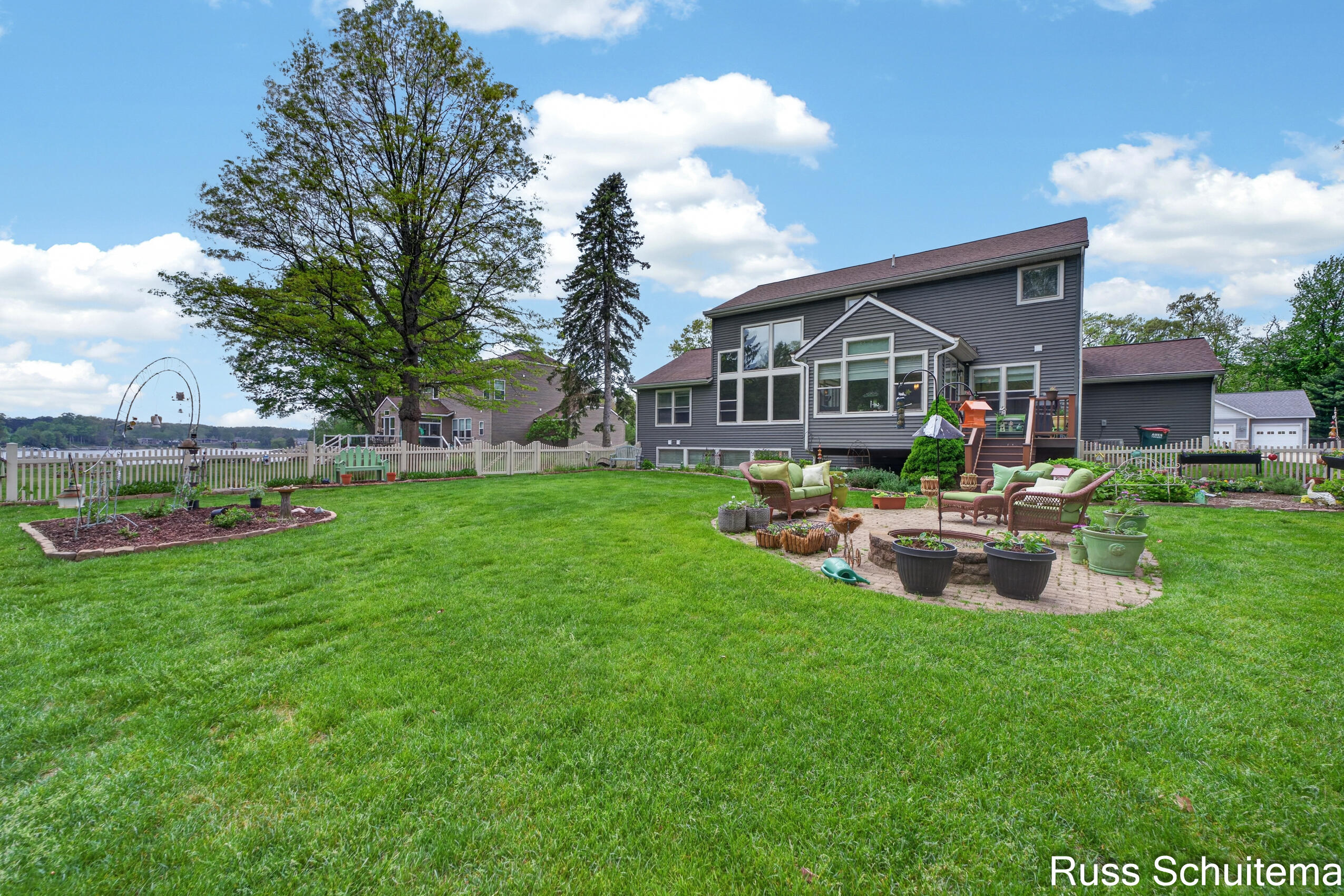 3924 Harbor Breeze Drive Muskegon MI 49441