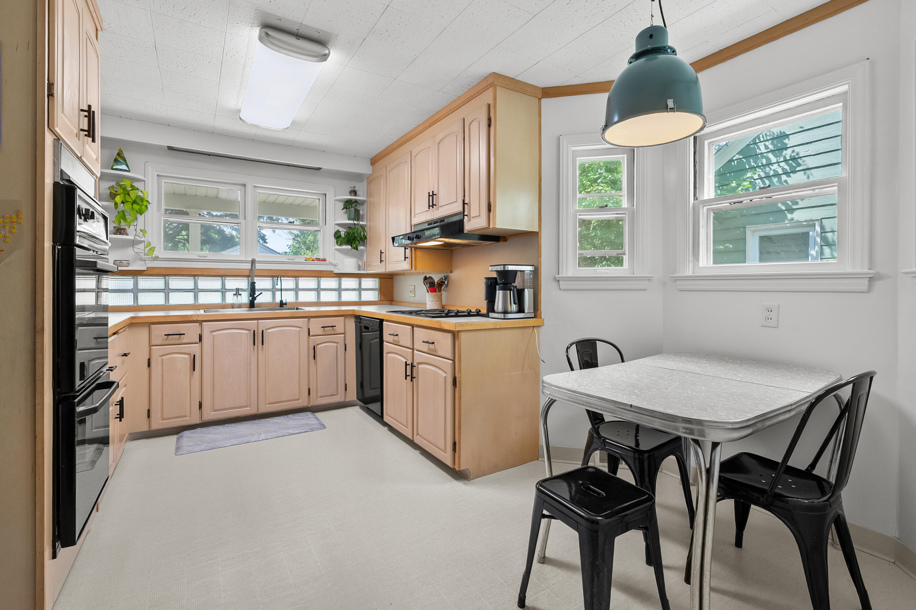 601 Edgemoor Avenue Kalamazoo MI 49008