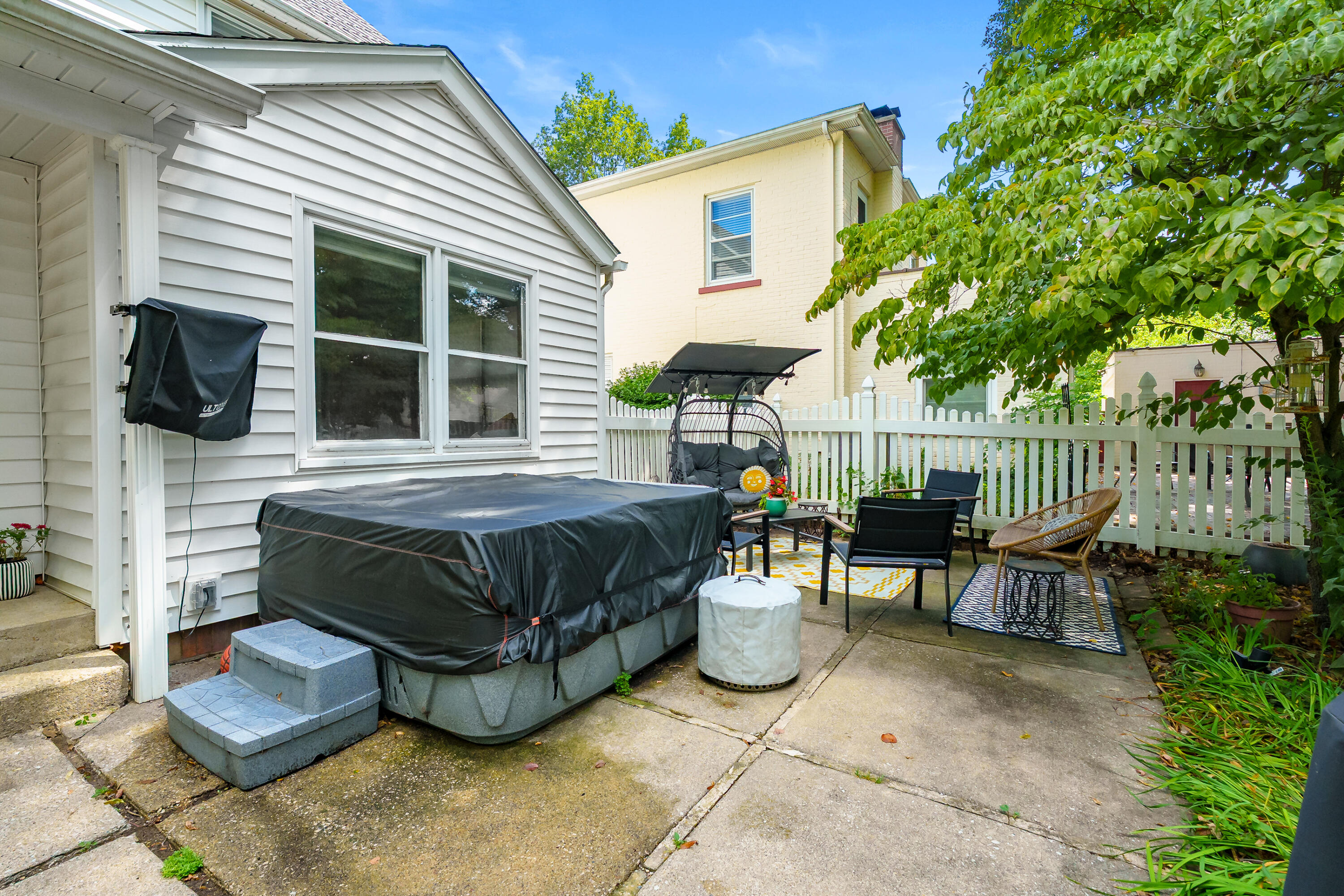 601 Edgemoor Avenue Kalamazoo MI 49008