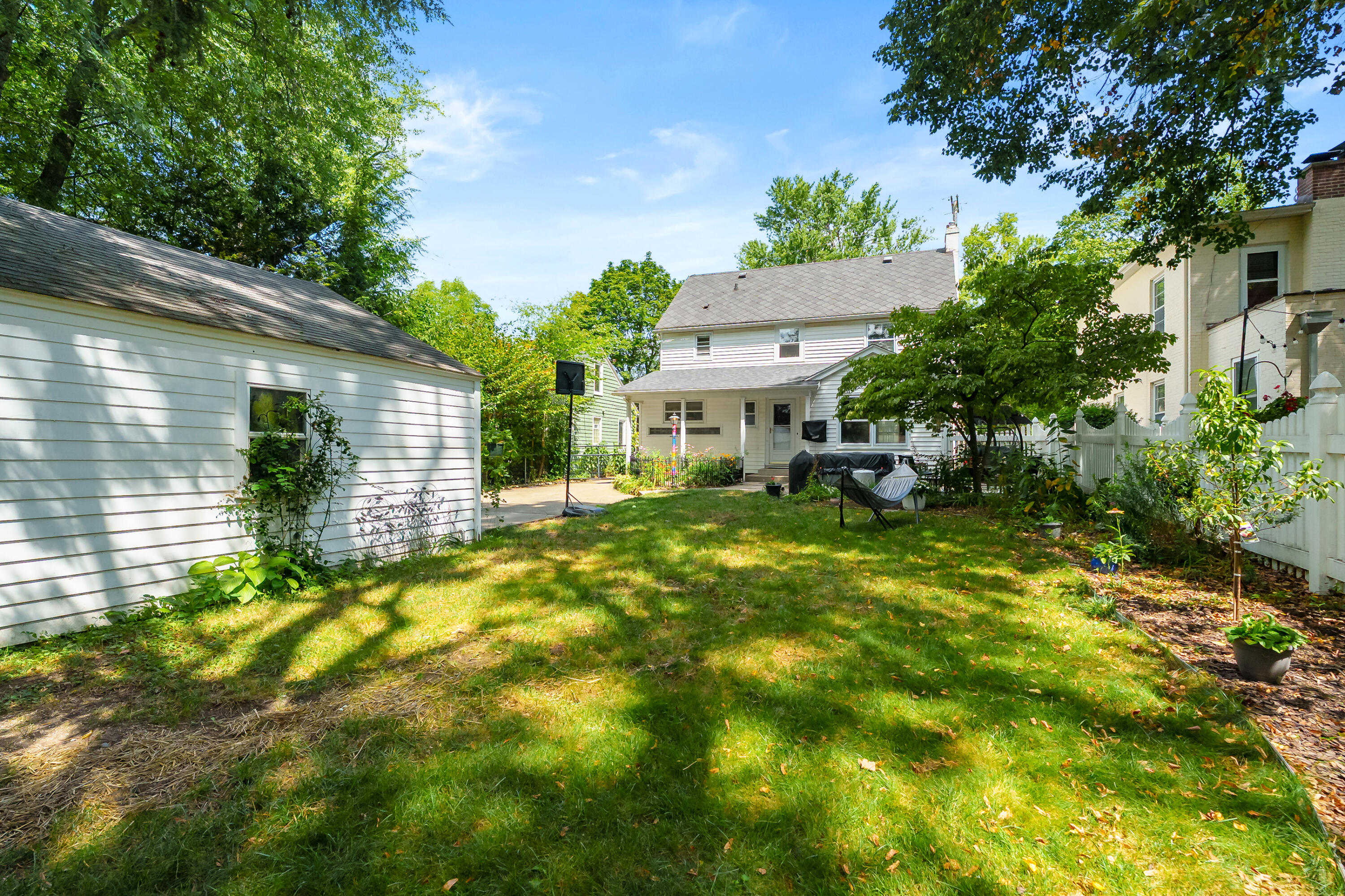 601 Edgemoor Avenue Kalamazoo MI 49008