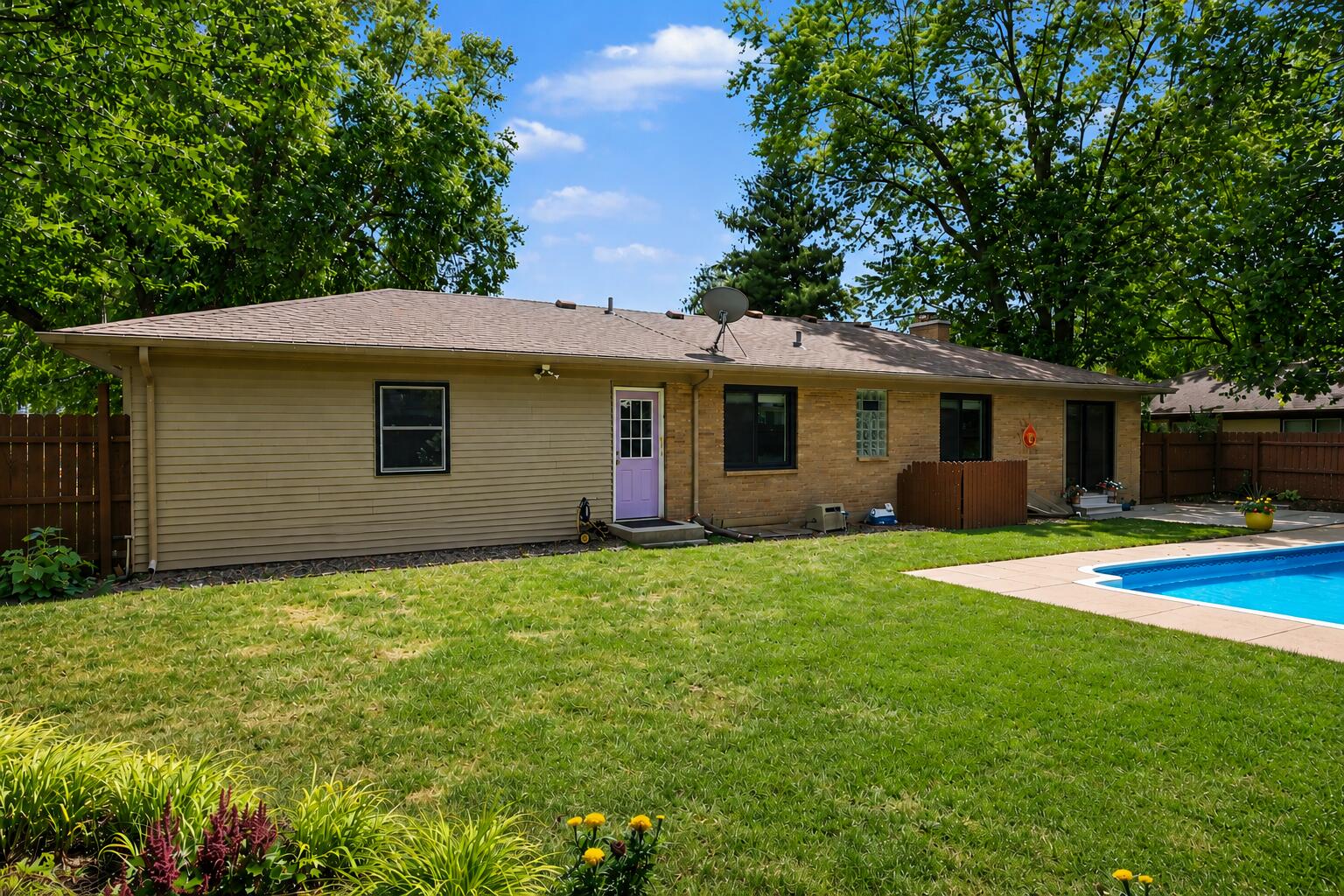 1845 Burton Street SE Grand Rapids MI 49506