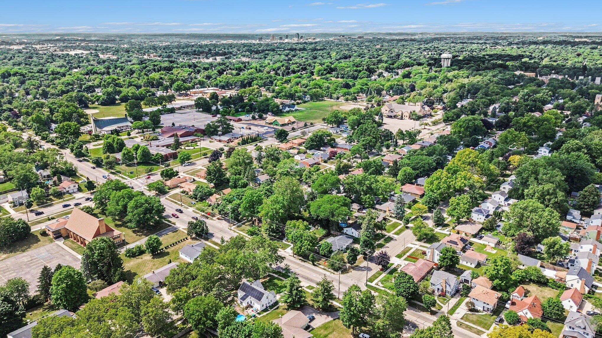 1845 Burton Street SE Grand Rapids MI 49506