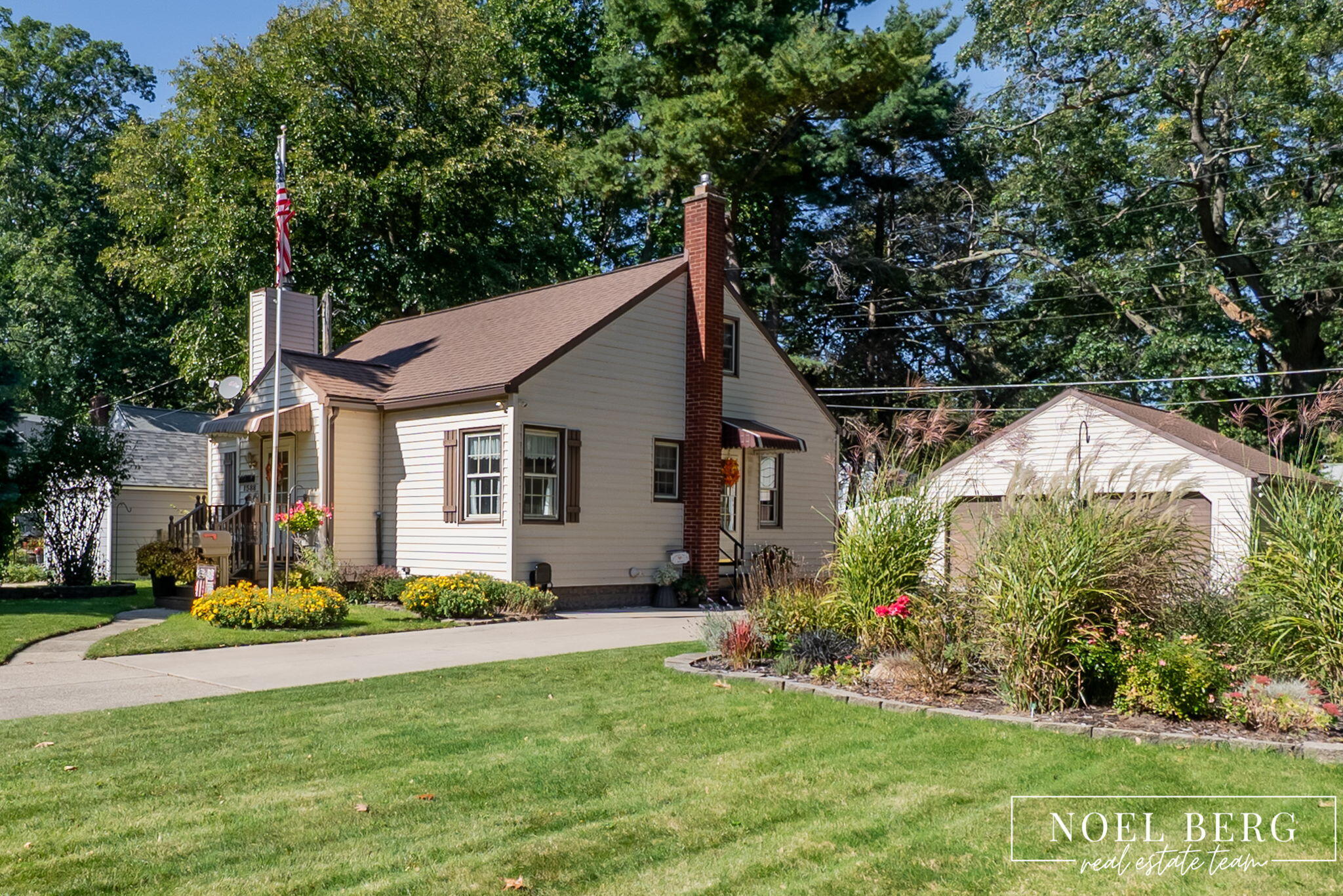 1588 Montague Avenue Muskegon MI 49441