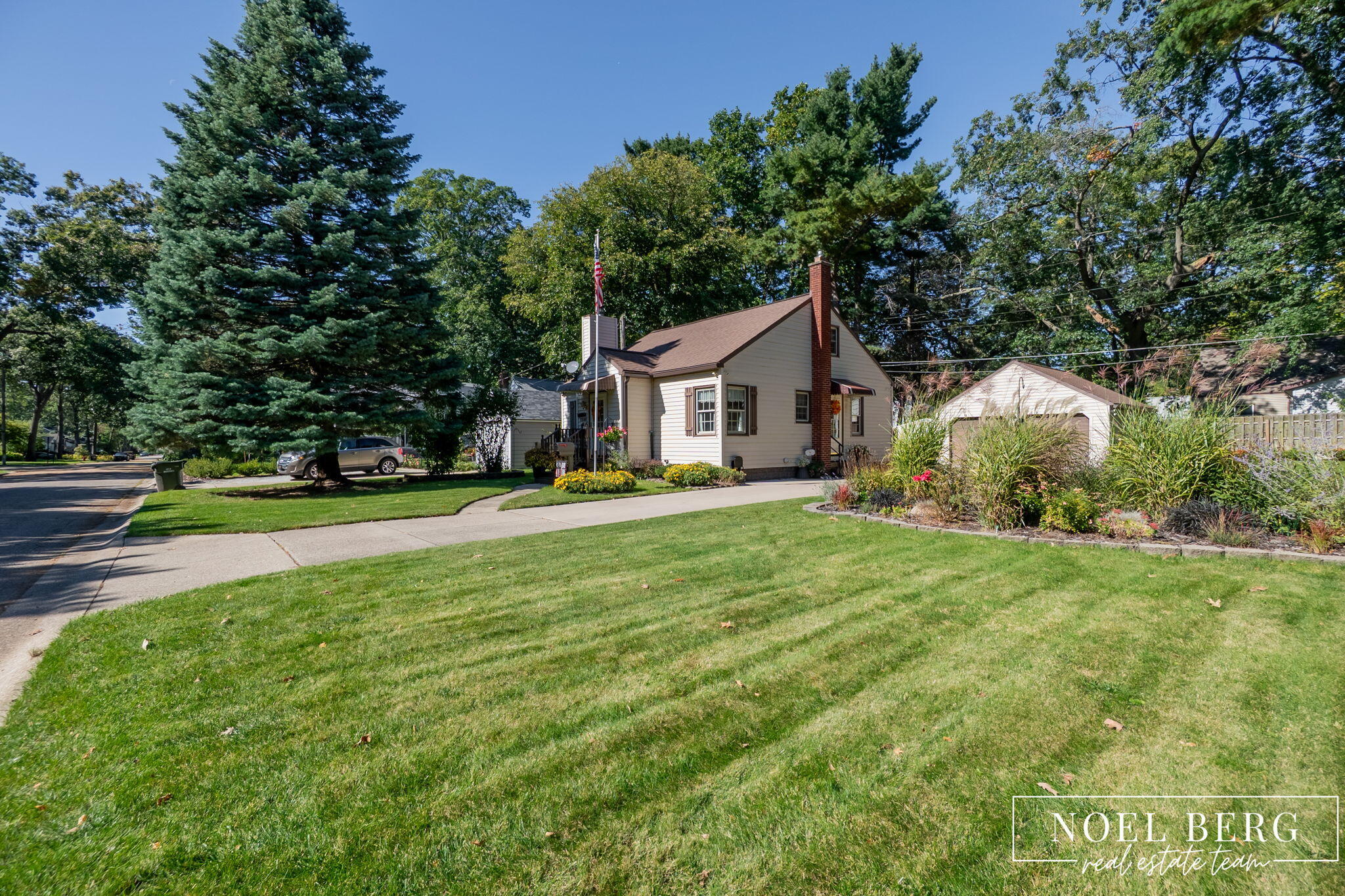 1588 Montague Avenue Muskegon MI 49441