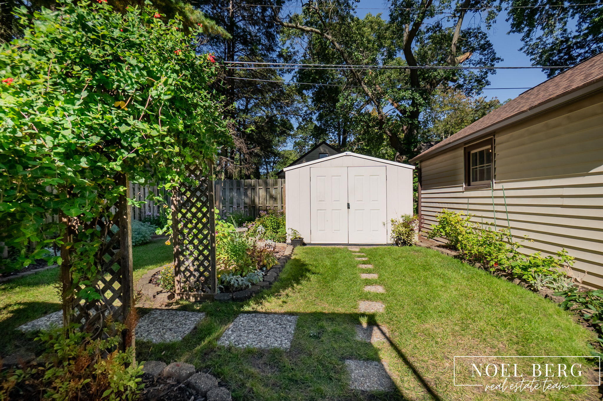 1588 Montague Avenue Muskegon MI 49441
