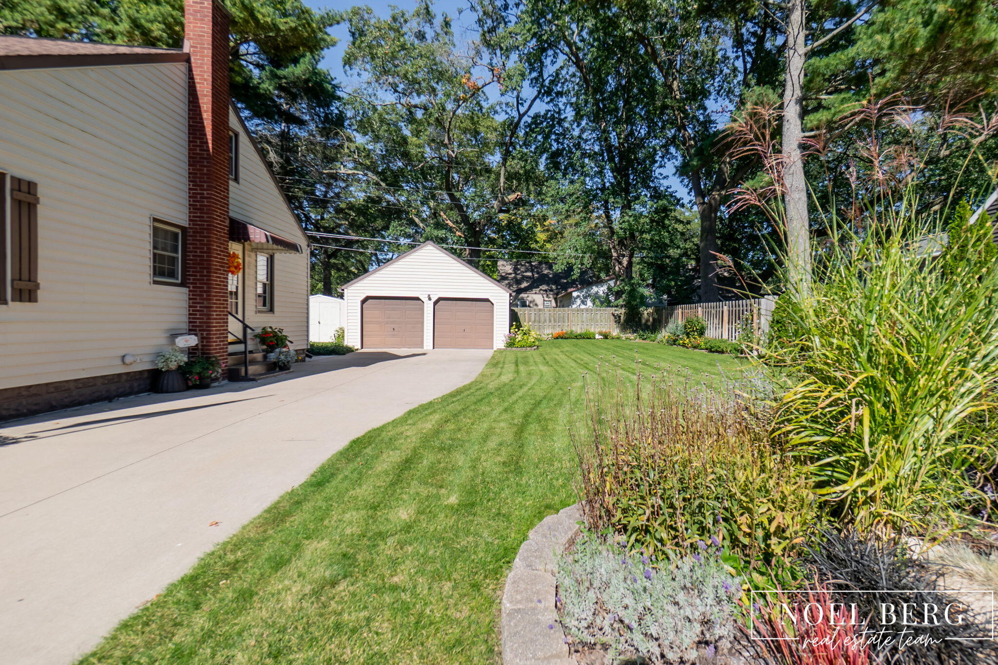 1588 Montague Avenue Muskegon MI 49441