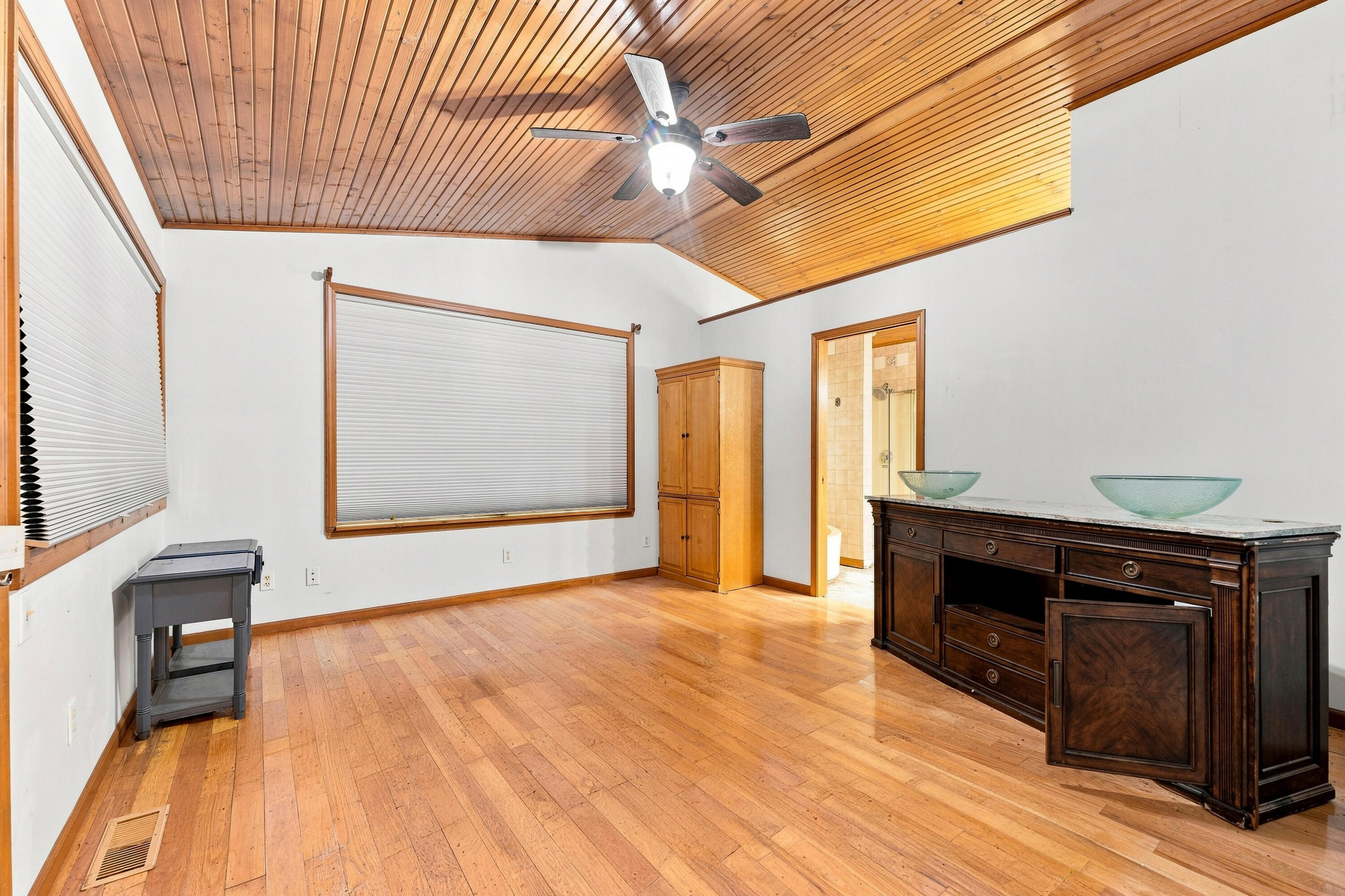 6456 104th Avenue South Haven MI 49090