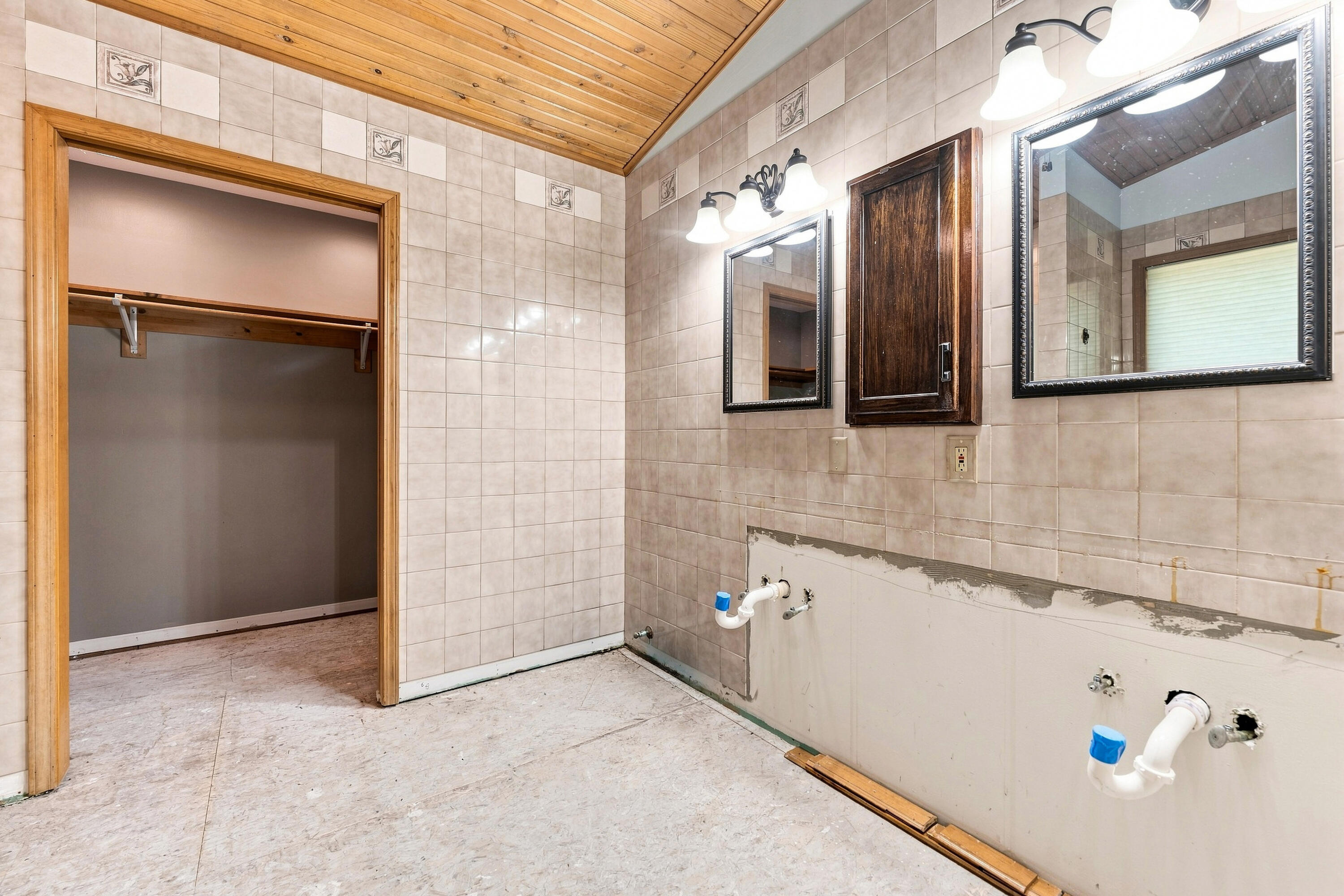 6456 104th Avenue South Haven MI 49090