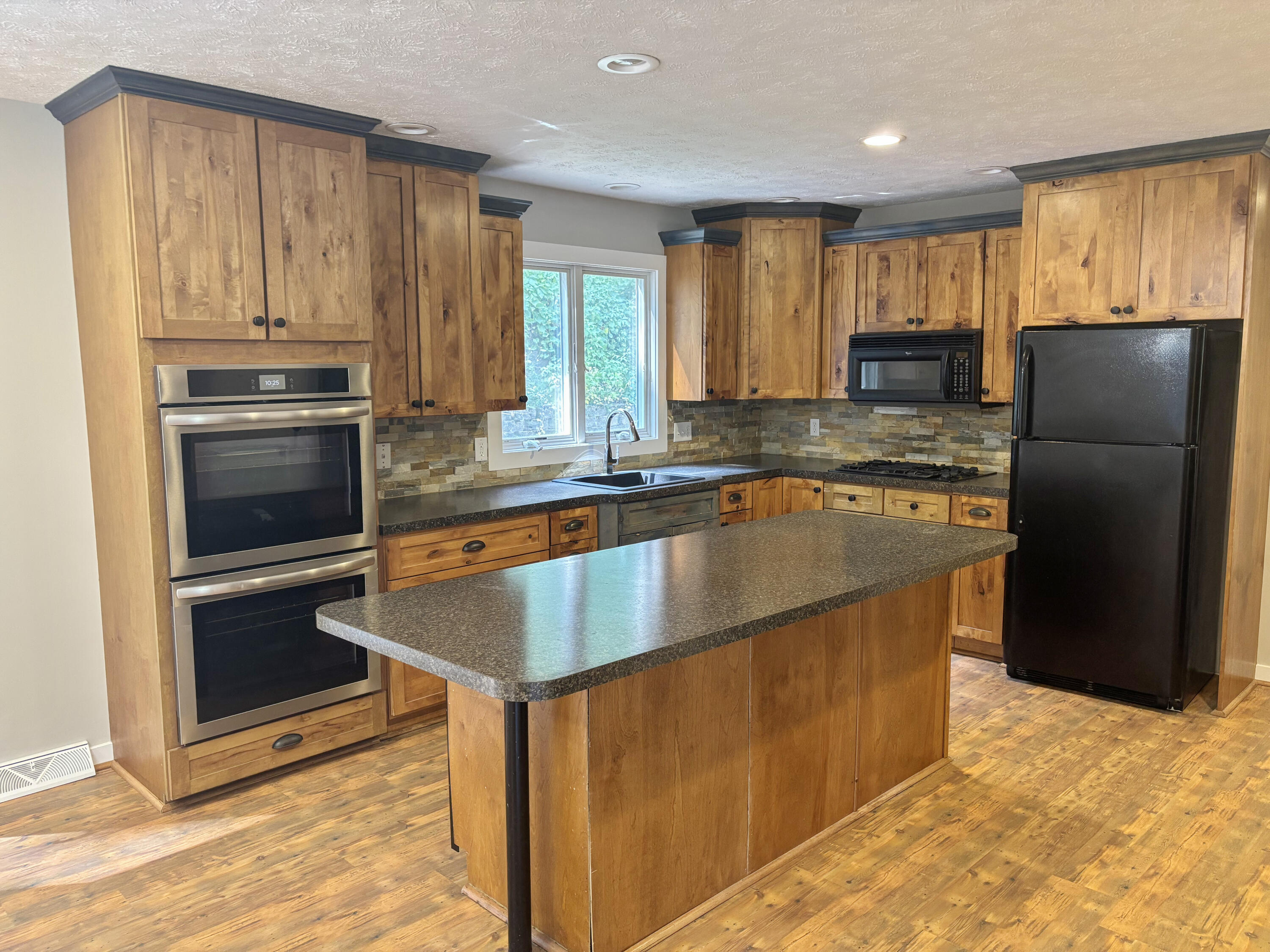 4160 Knapp Valley Drive NE Grand Rapids MI 49525