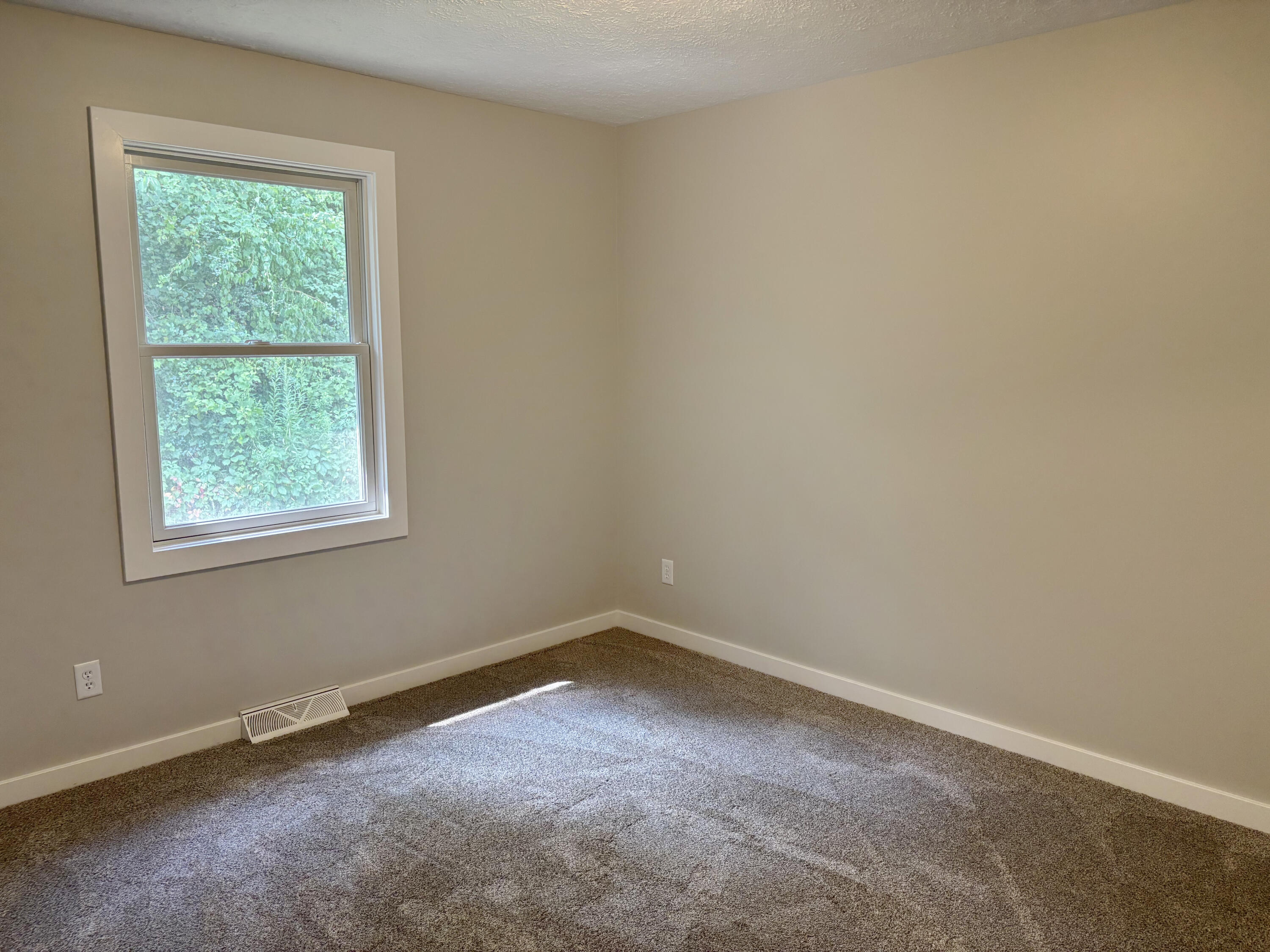4160 Knapp Valley Drive NE Grand Rapids MI 49525