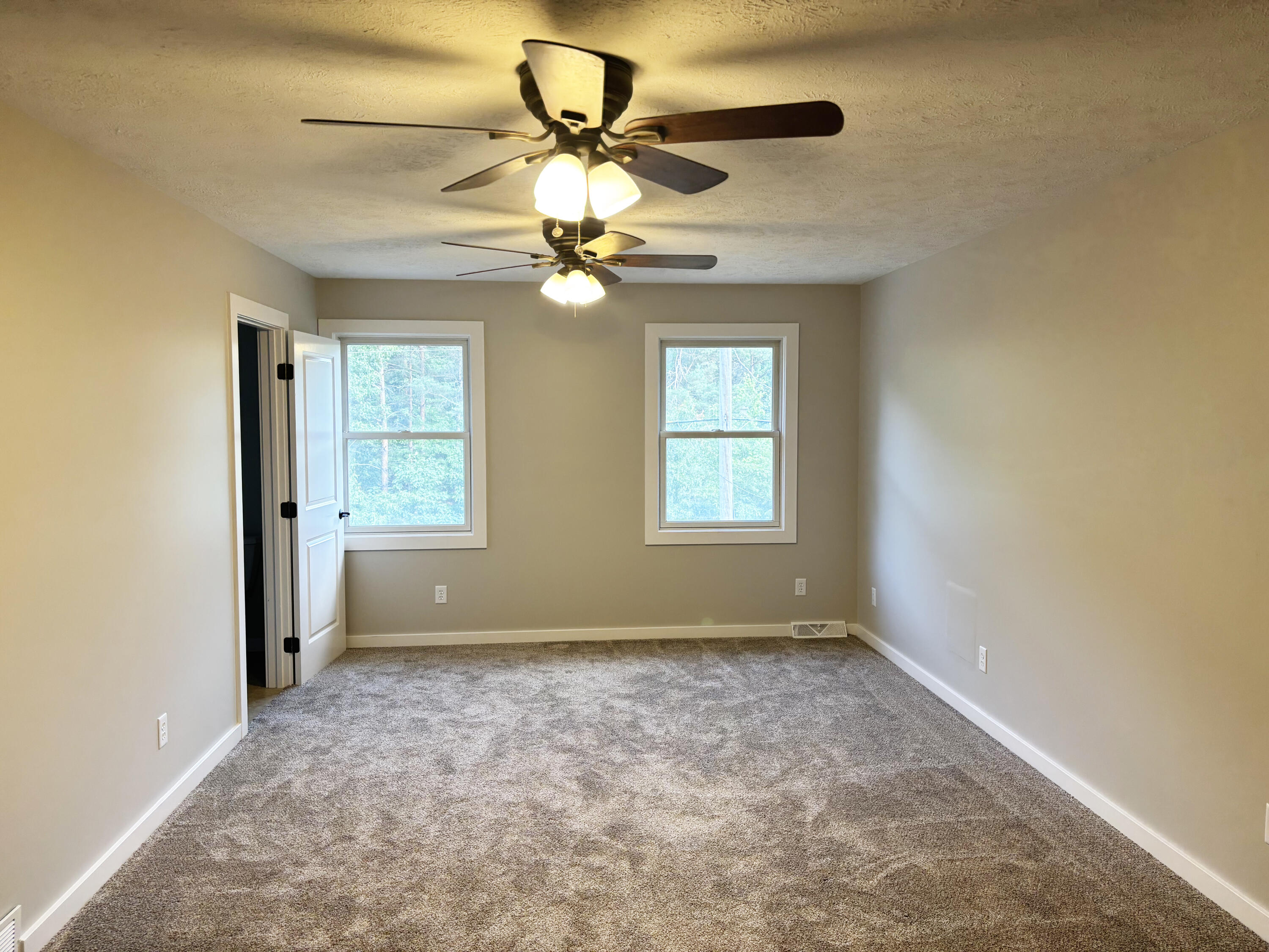 4160 Knapp Valley Drive NE Grand Rapids MI 49525