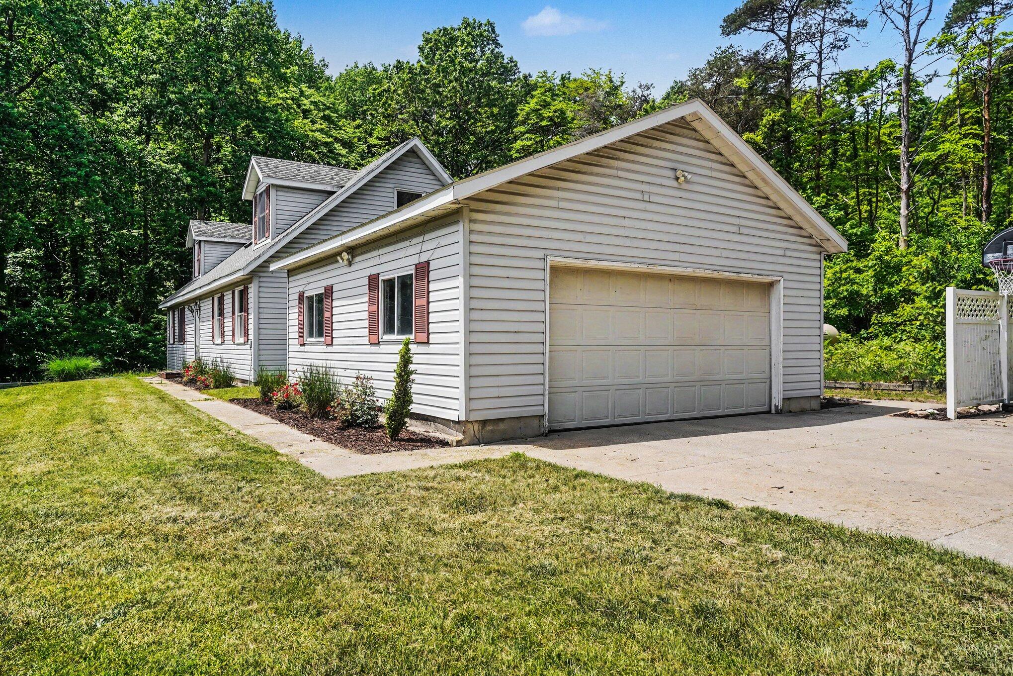 3250 Arbor Lane Hamilton MI 49419