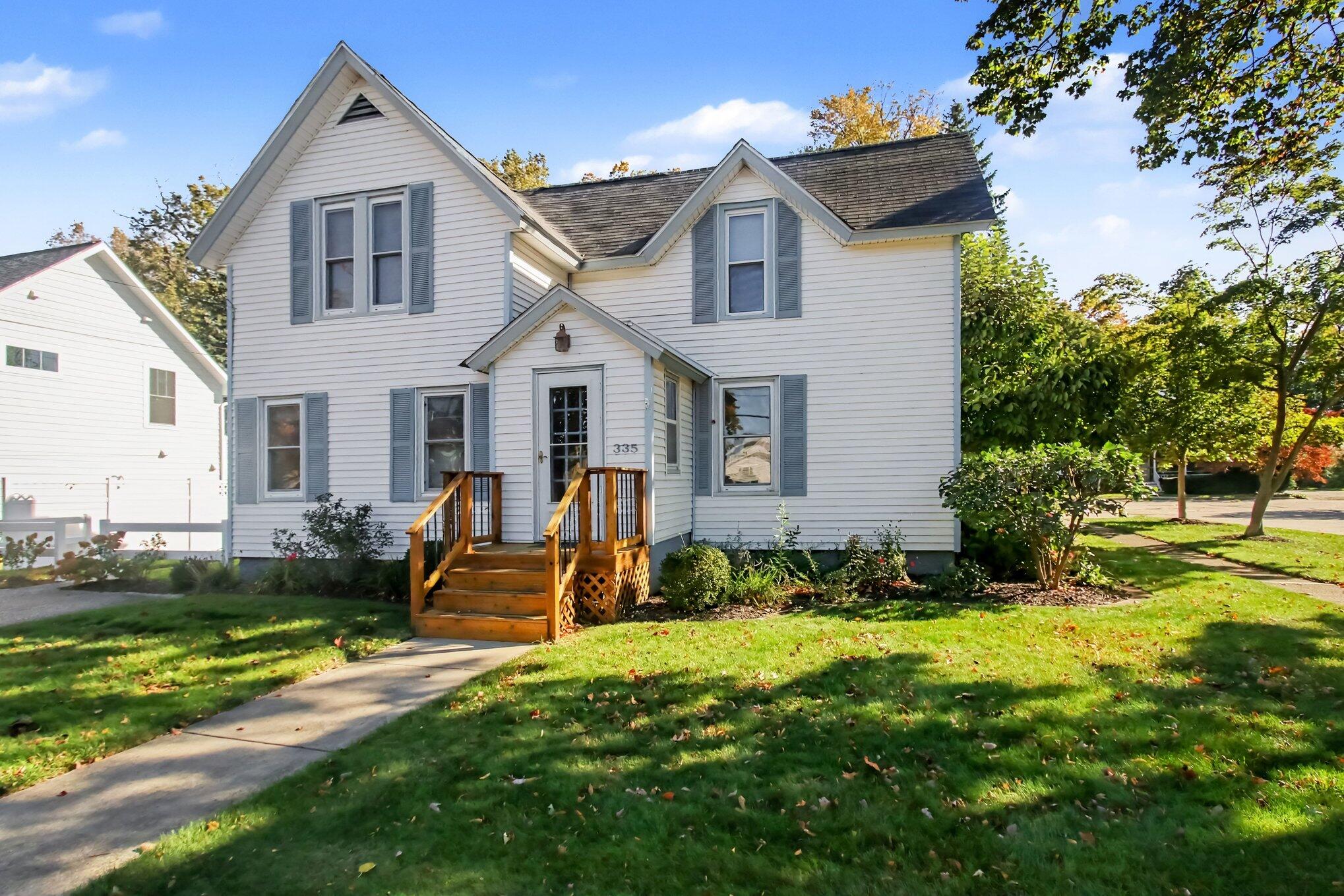 335 Pearl Street South Haven MI 49090