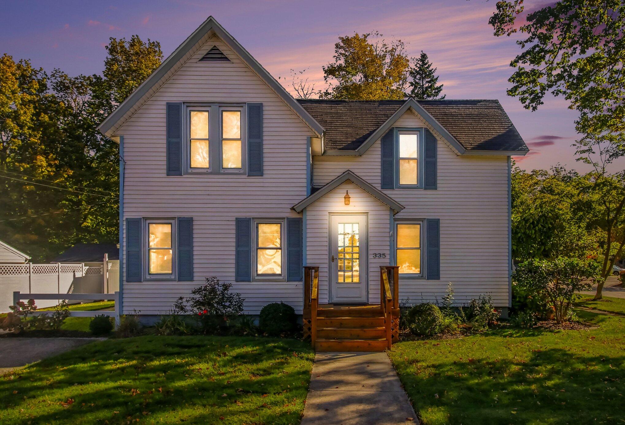 335 Pearl Street South Haven MI 49090