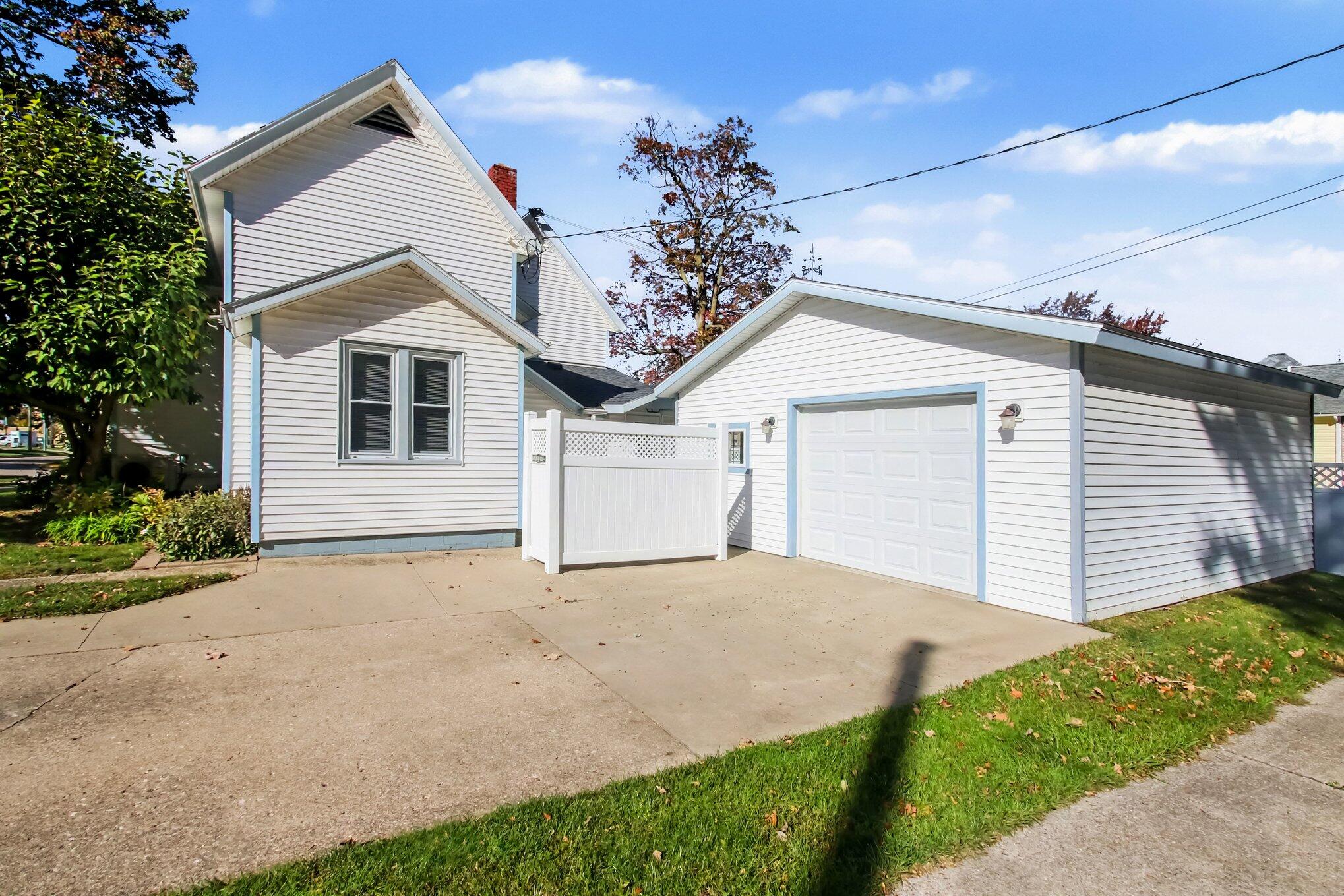 335 Pearl Street South Haven MI 49090