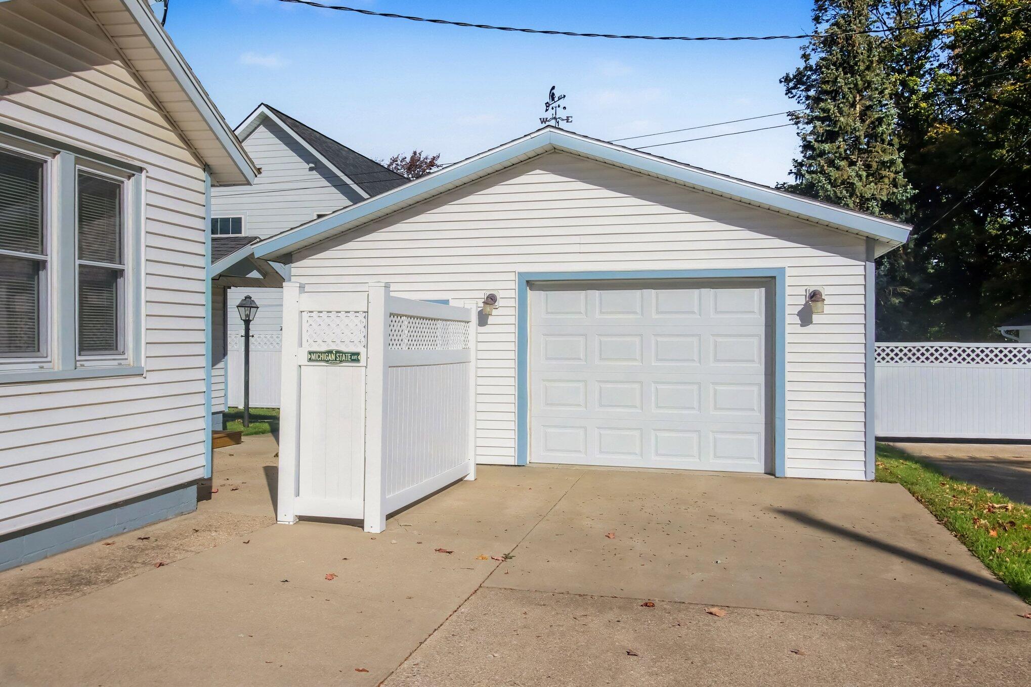 335 Pearl Street South Haven MI 49090