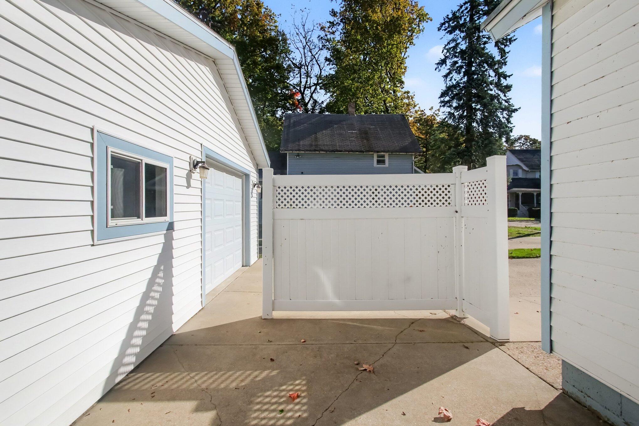 335 Pearl Street South Haven MI 49090