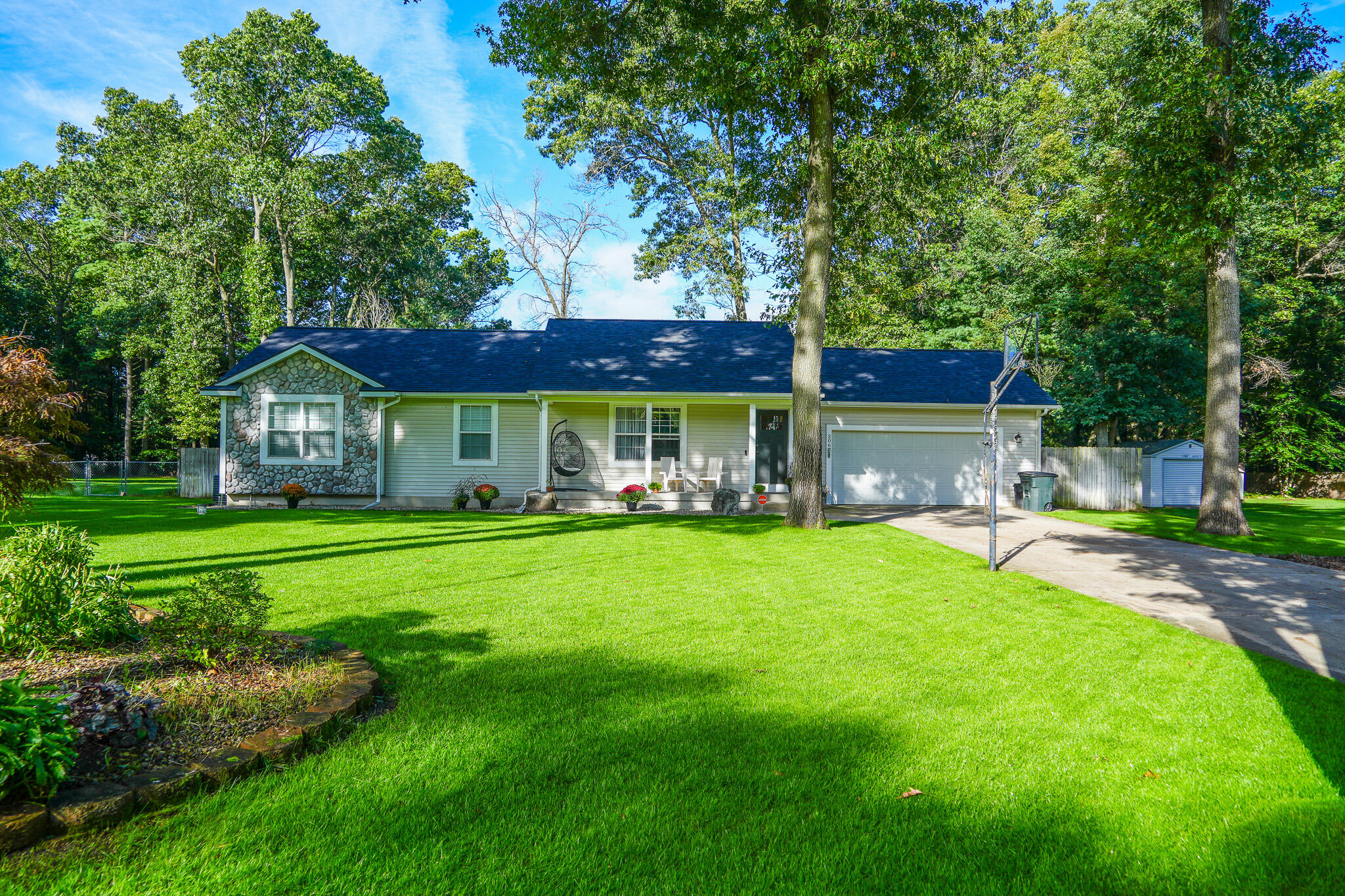2063 Rambling Oak Drive Muskegon MI 49445