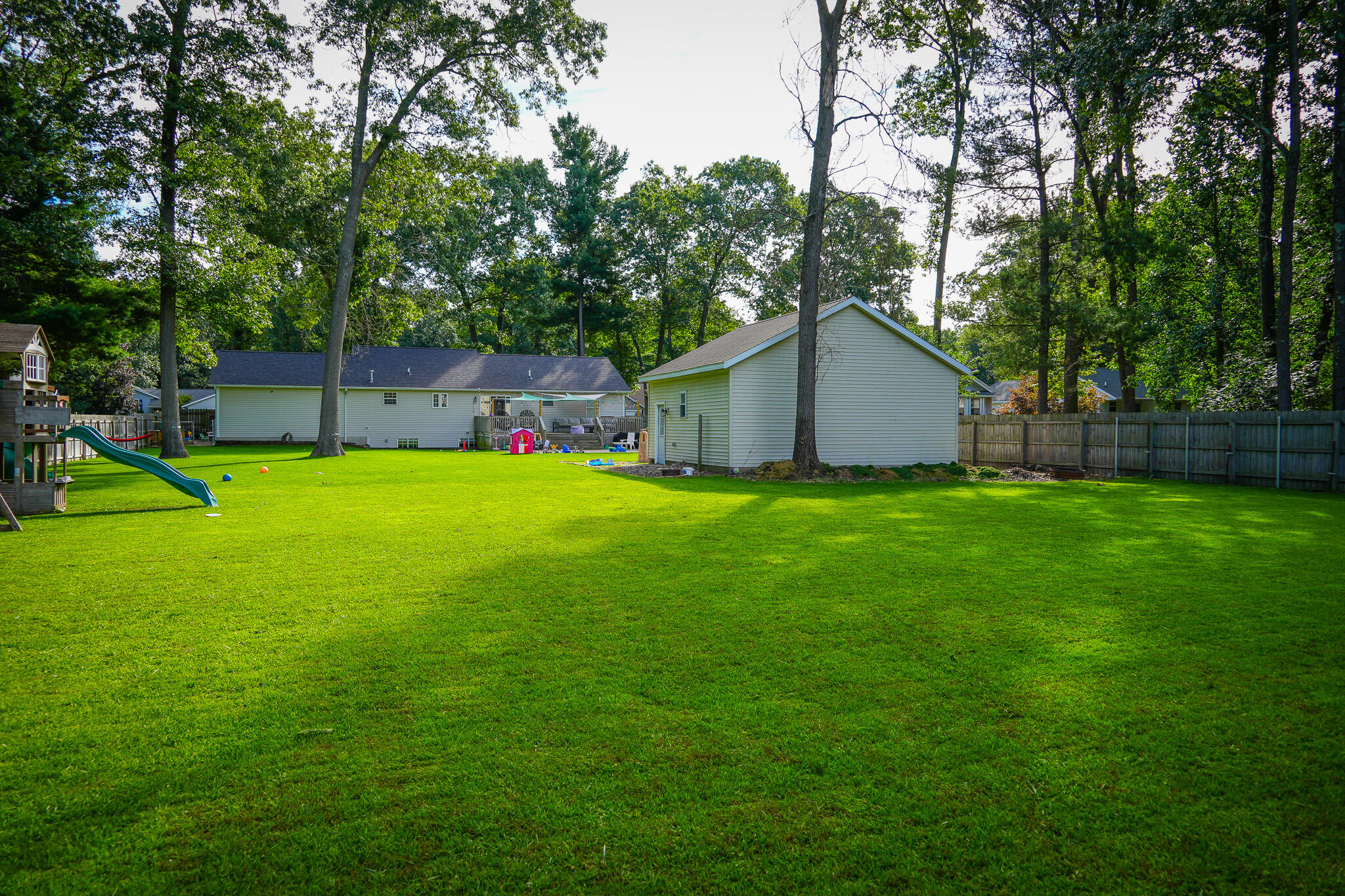 2063 Rambling Oak Drive Muskegon MI 49445