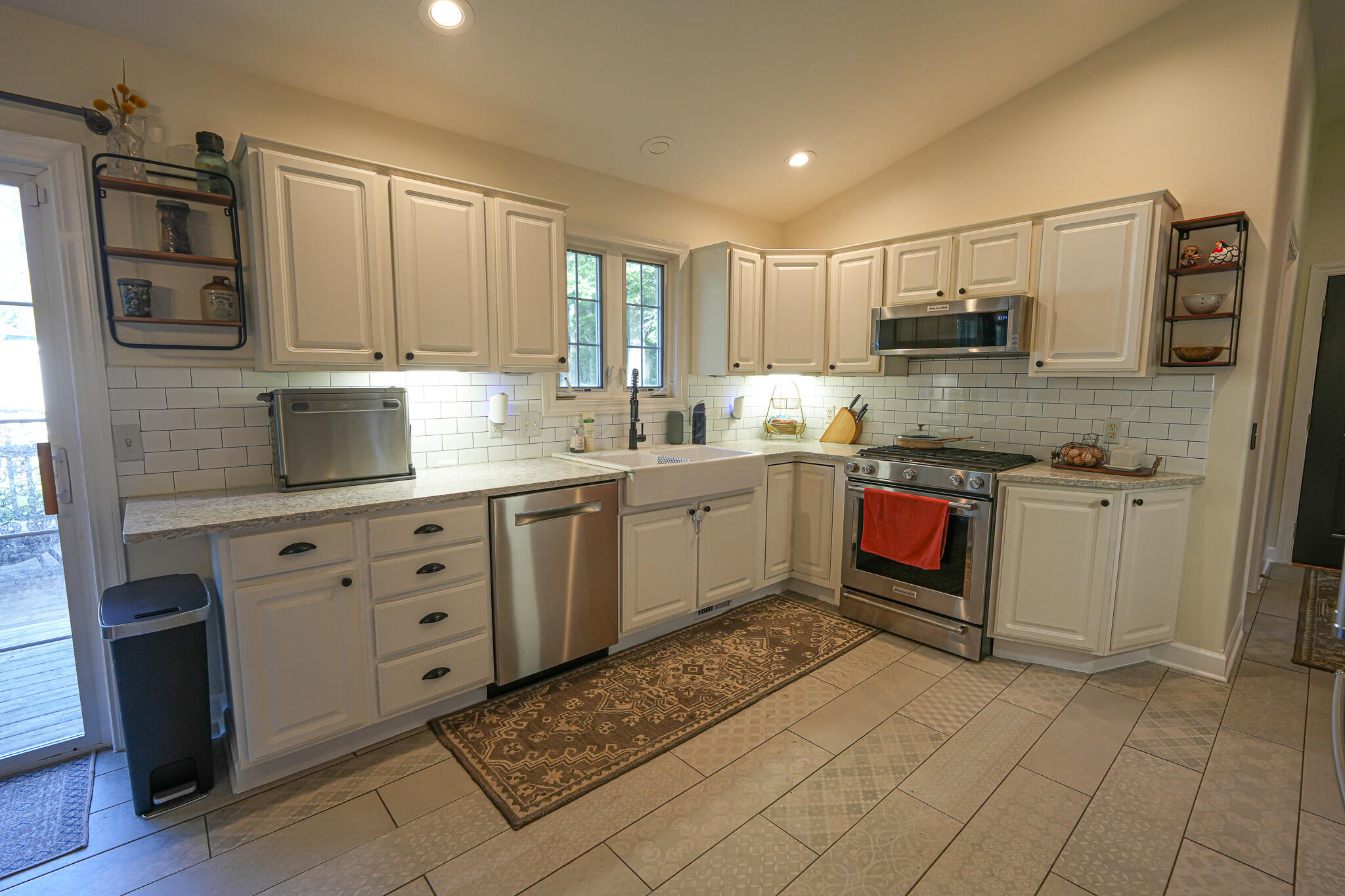 2063 Rambling Oak Drive Muskegon MI 49445