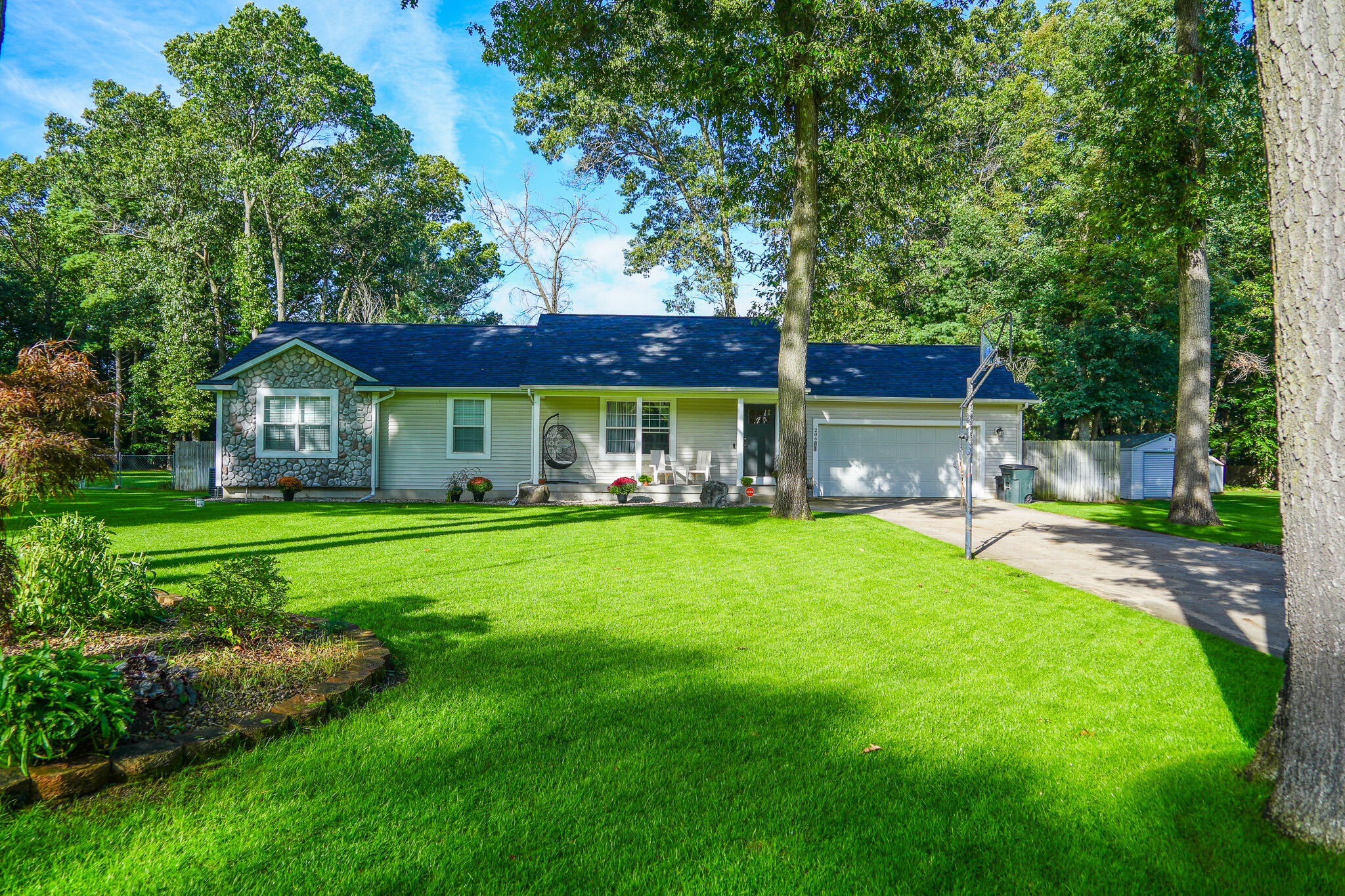 2063 Rambling Oak Drive Muskegon MI 49445