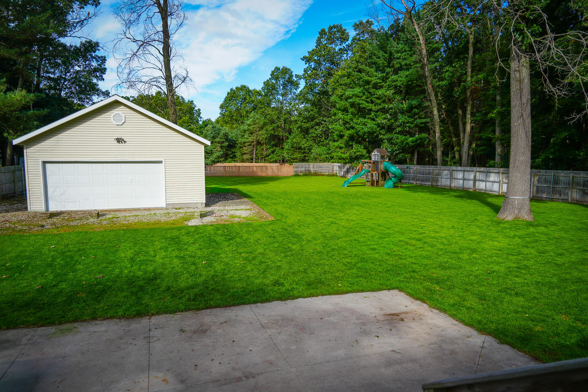 2063 Rambling Oak Drive Muskegon MI 49445