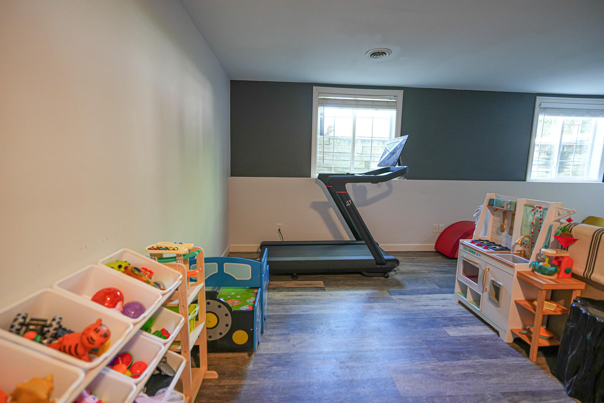 2063 Rambling Oak Drive Muskegon MI 49445