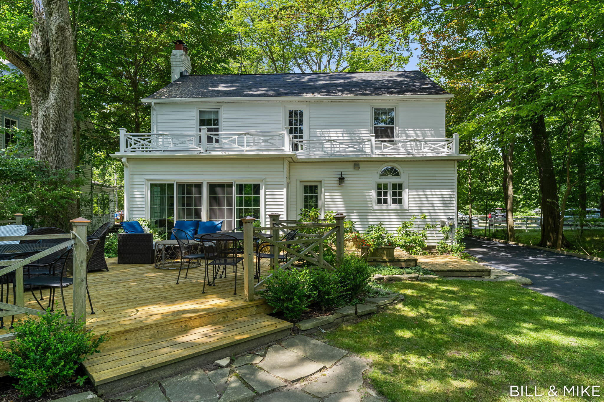 321 Lakeshore Drive Douglas MI 49406