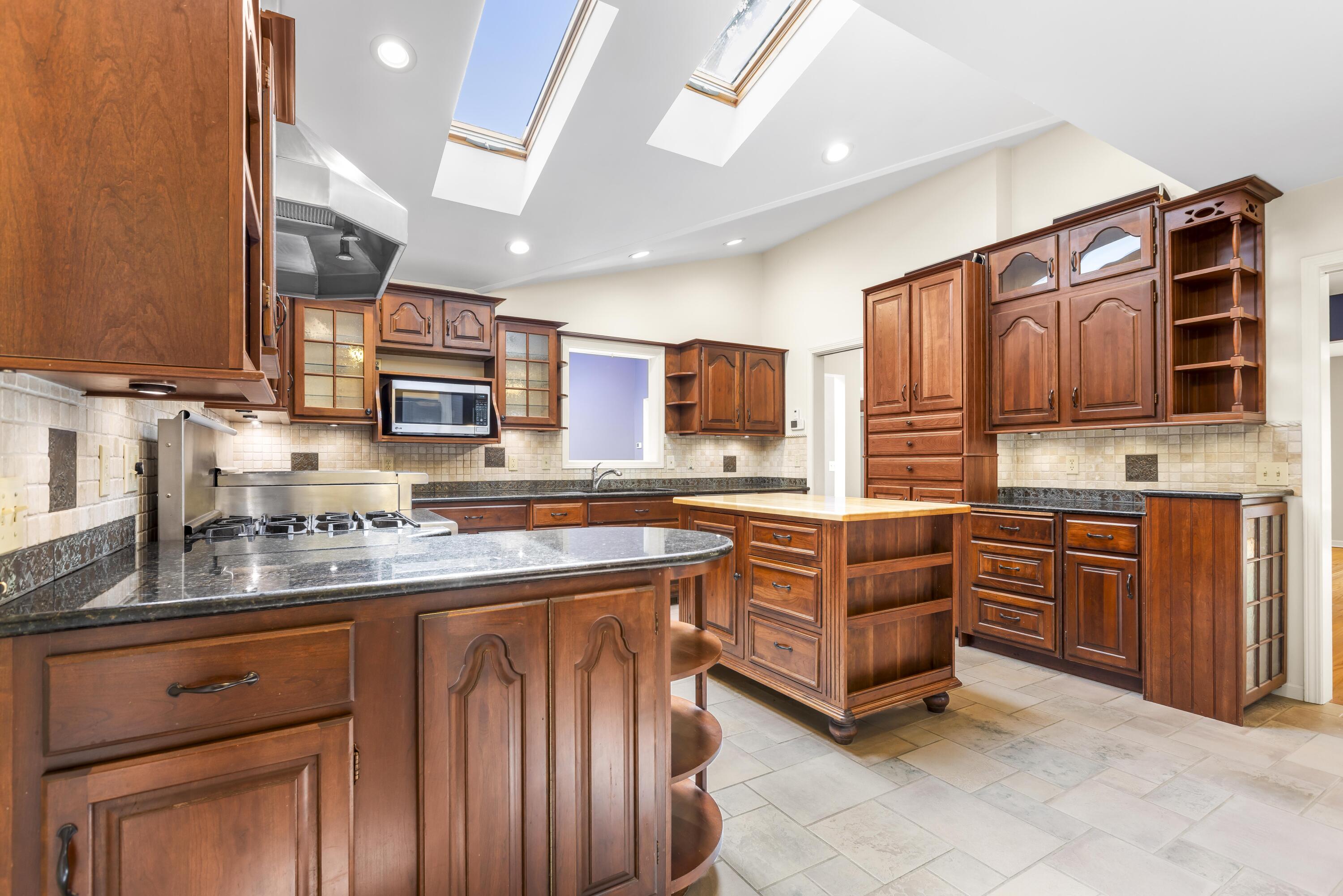 4340 Lakeside Drive Kalamazoo MI 49008
