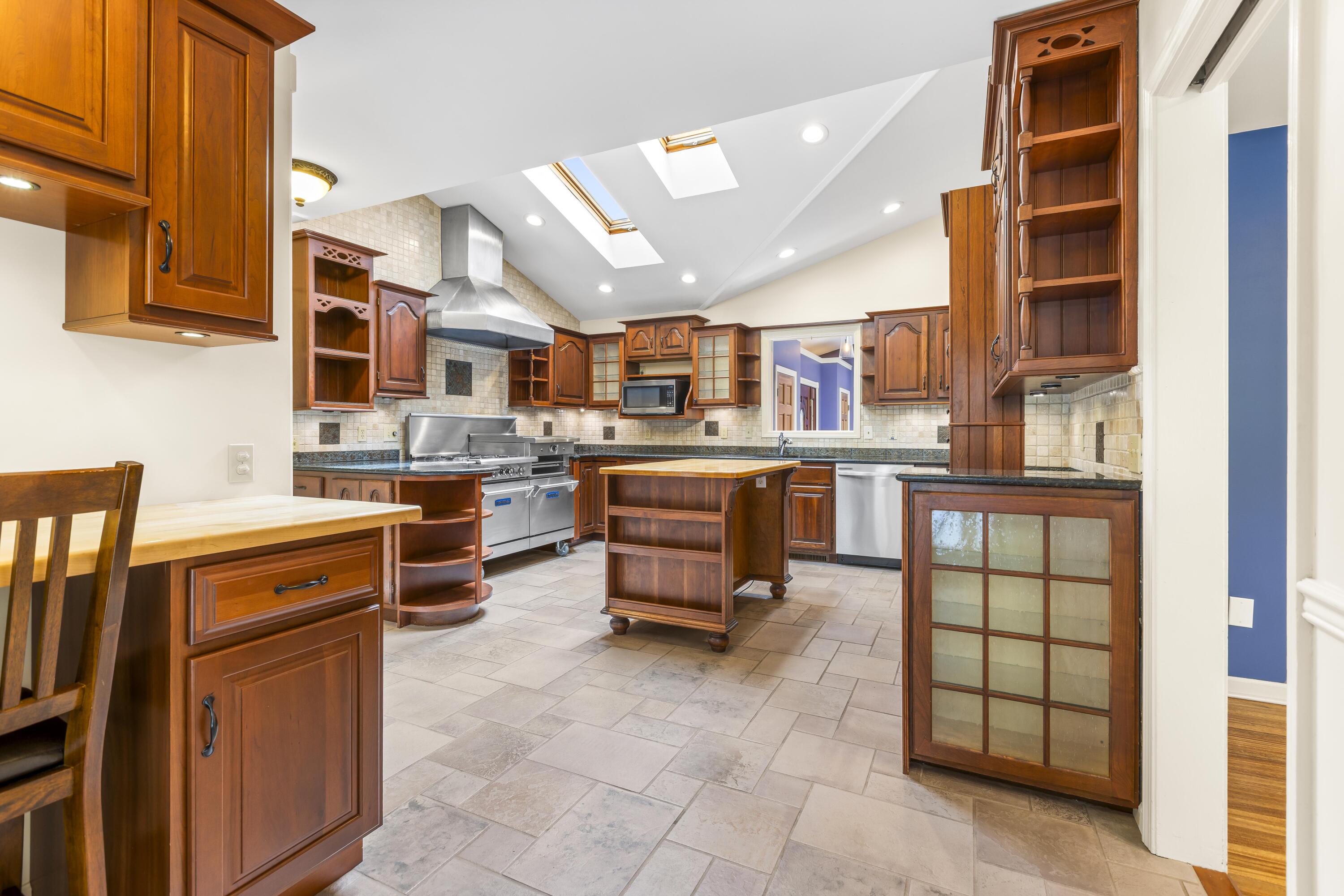 4340 Lakeside Drive Kalamazoo MI 49008