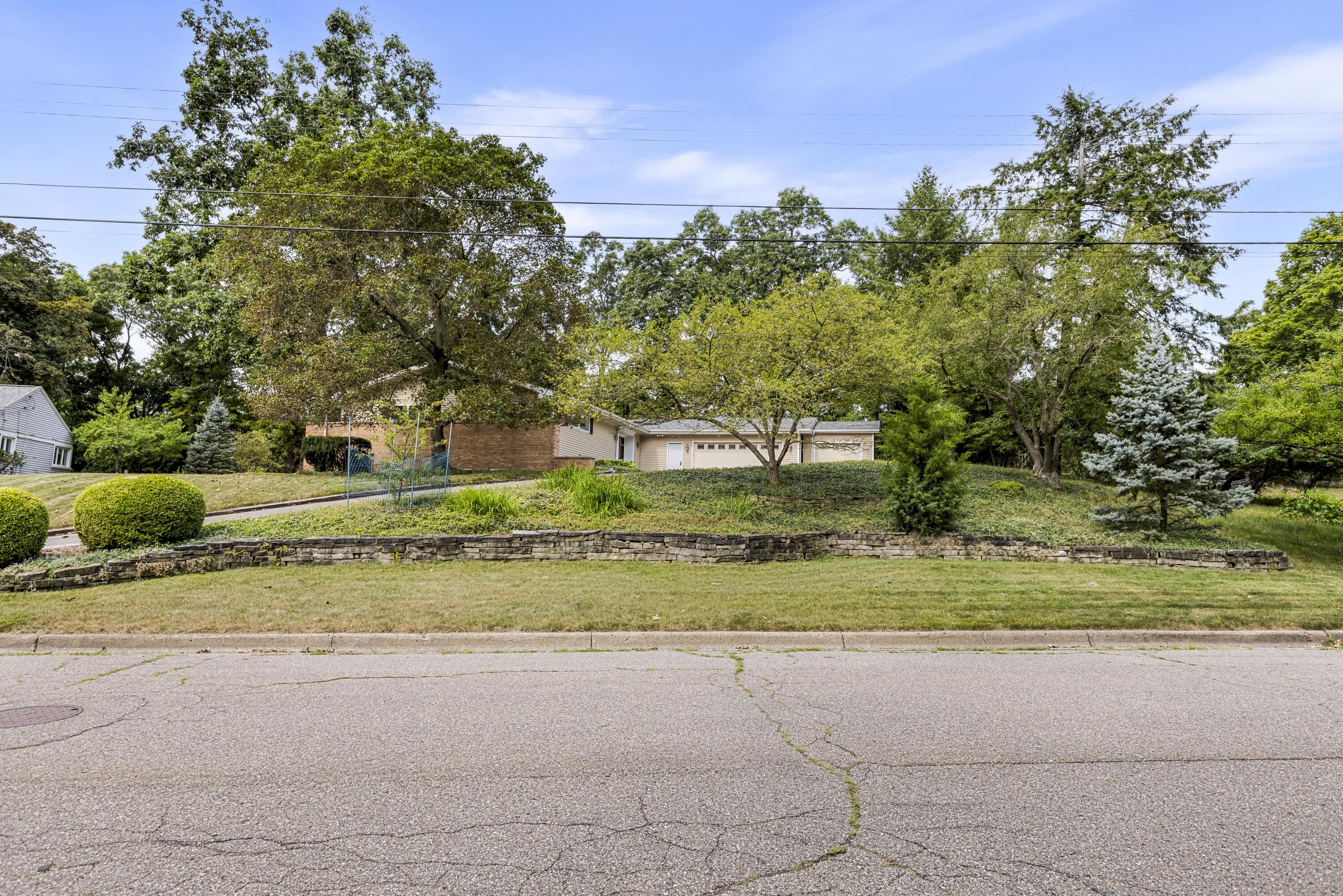 4340 Lakeside Drive Kalamazoo MI 49008