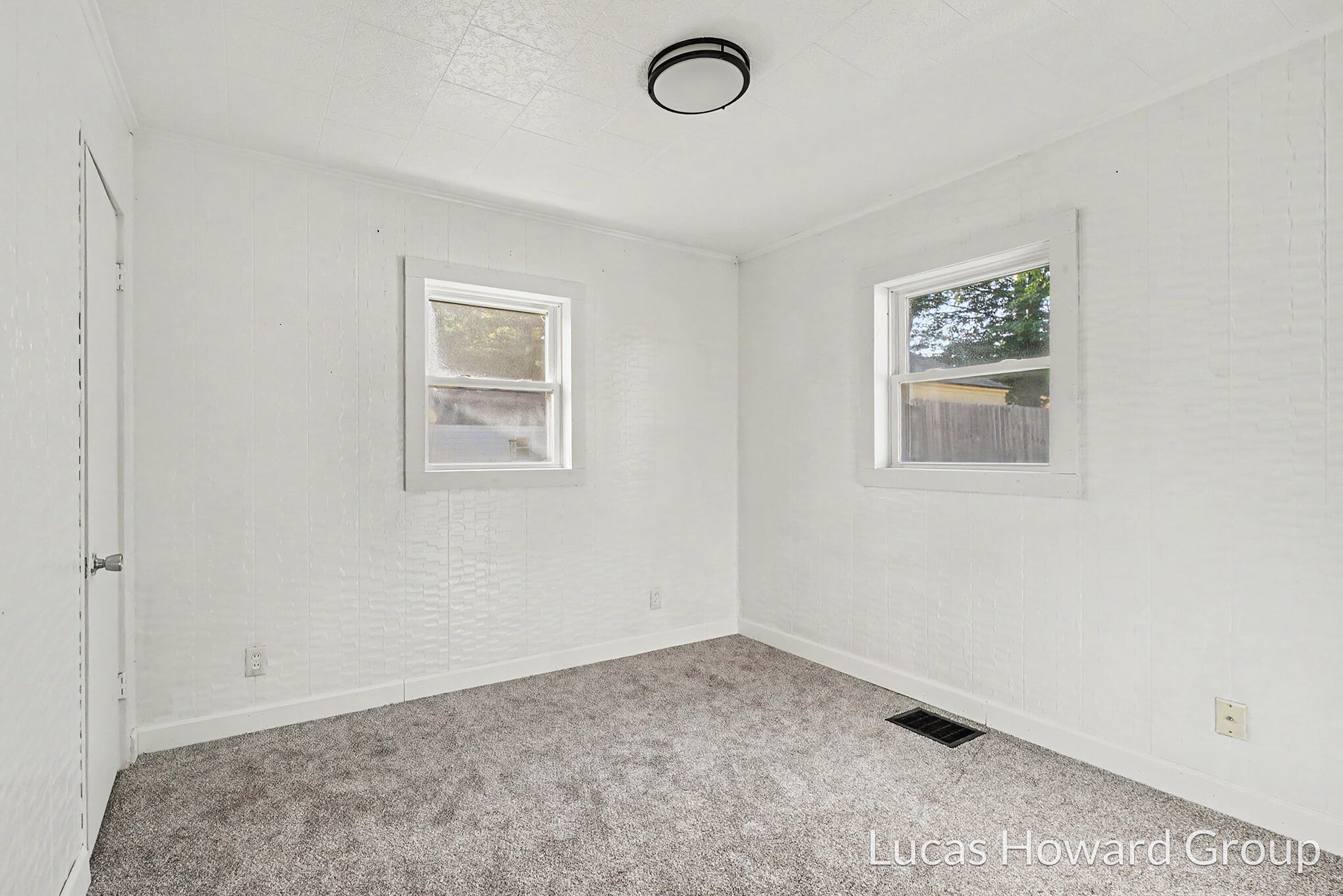 3426 Mulhearn Avenue Kalamazoo MI 49048