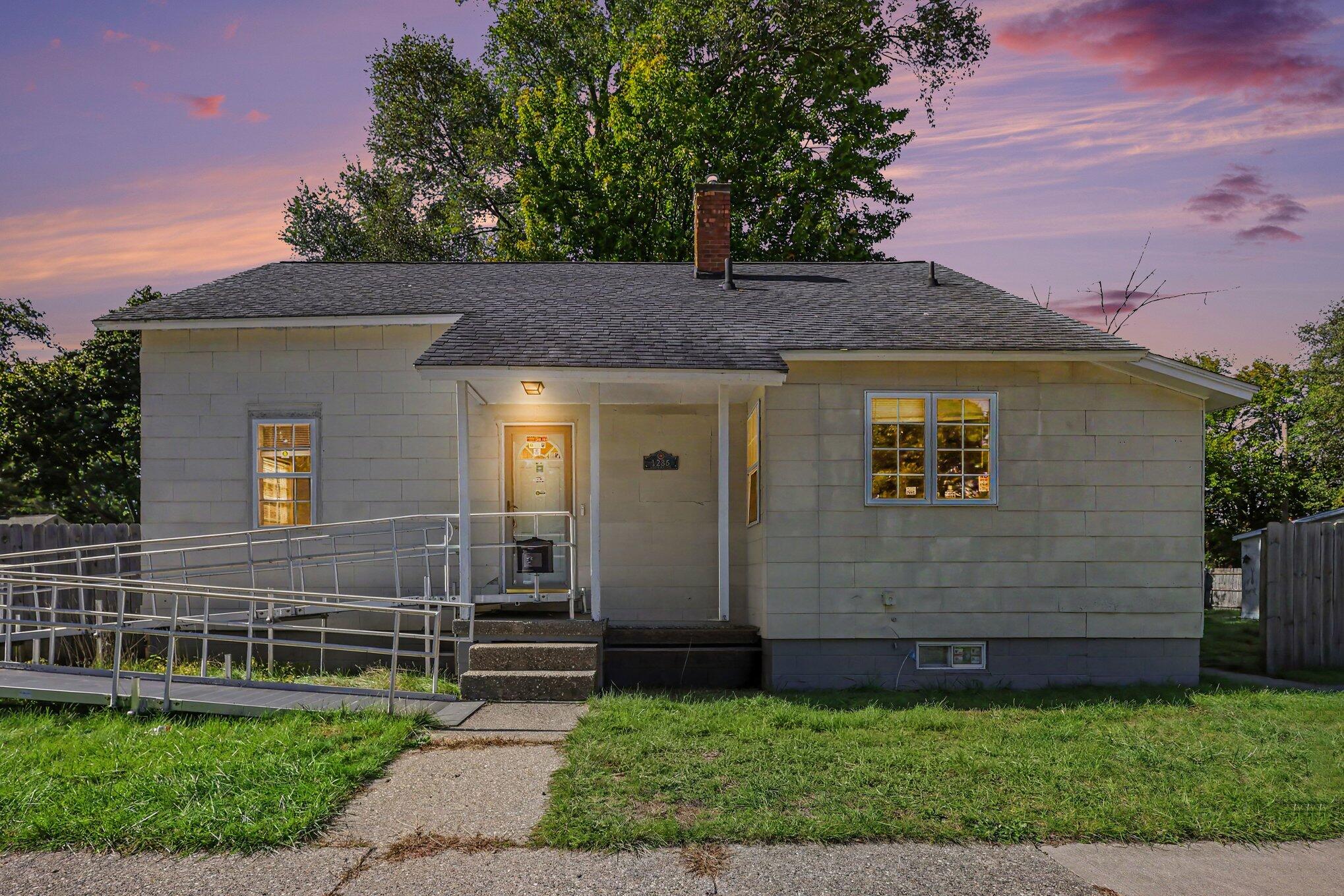 1286 Catherine Avenue Muskegon MI 49442